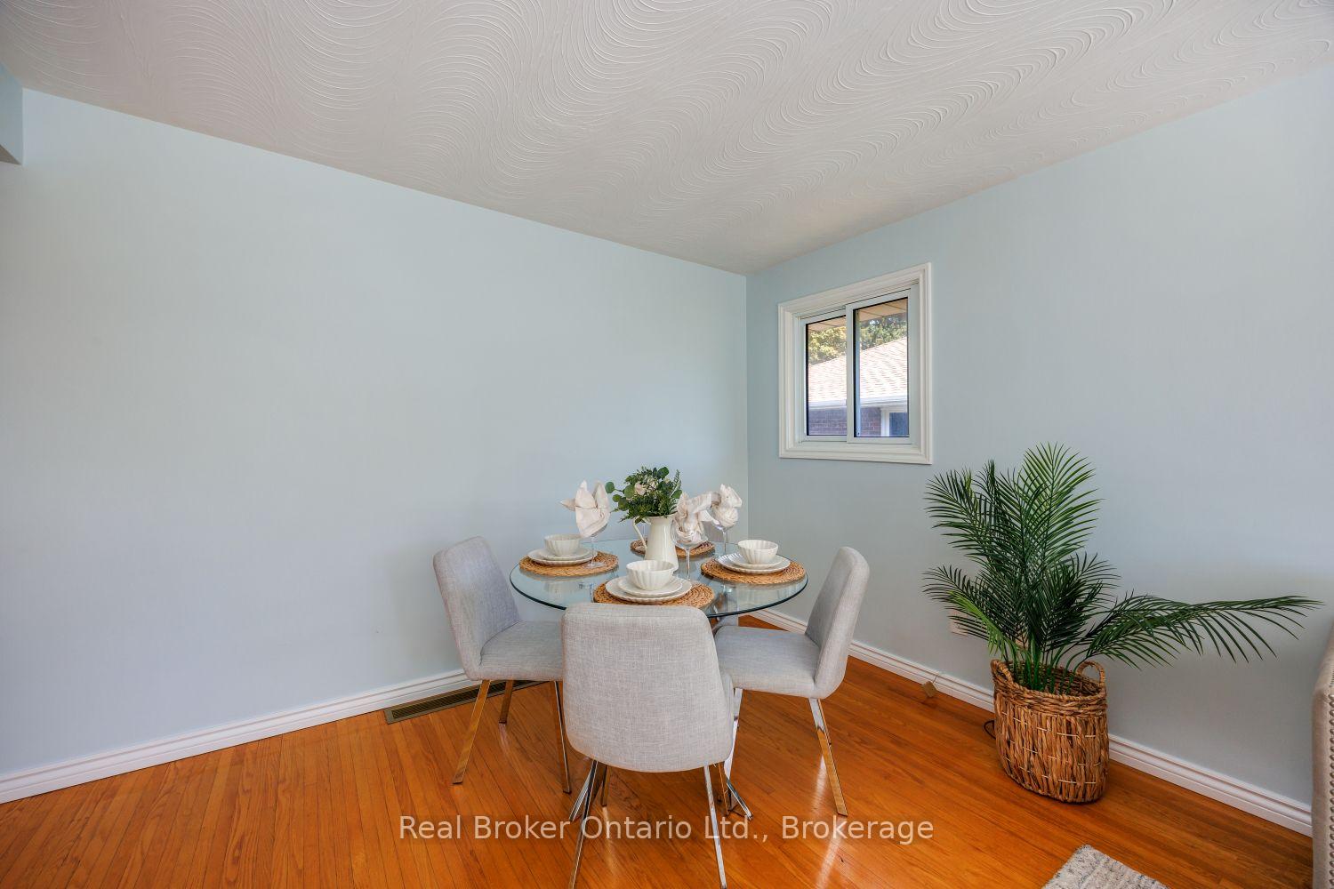 Photo 13 of 12 Sunset Road, Clarington, Bowmanville — HOMEH