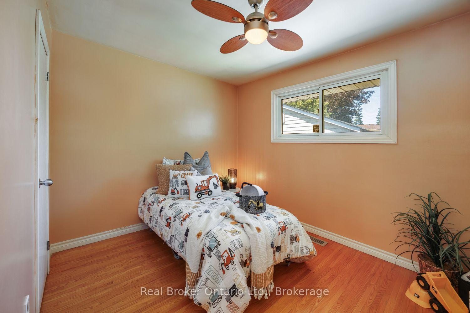 Photo 21 of 12 Sunset Road, Clarington, Bowmanville — HOMEH
