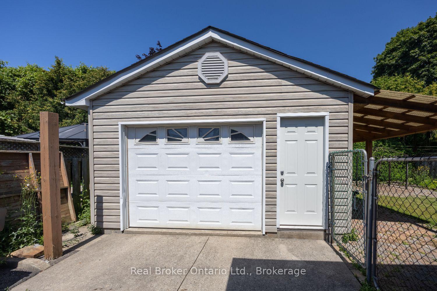 Photo 31 of 12 Sunset Road, Clarington, Bowmanville — HOMEH