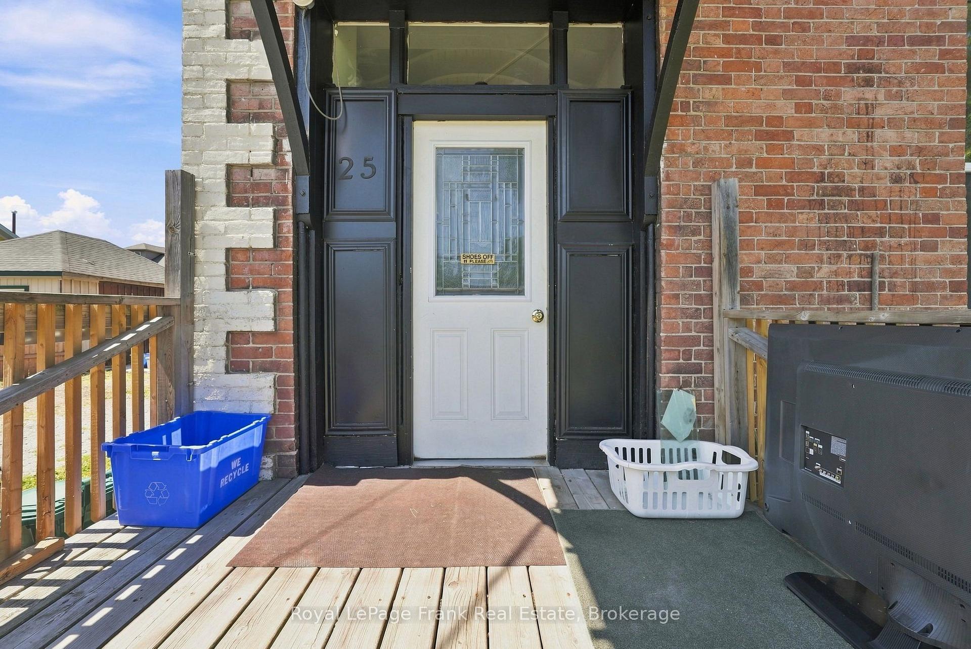 Photo 4 of 25 Mill Street, Kawartha Lakes, Lindsay — HOMEH