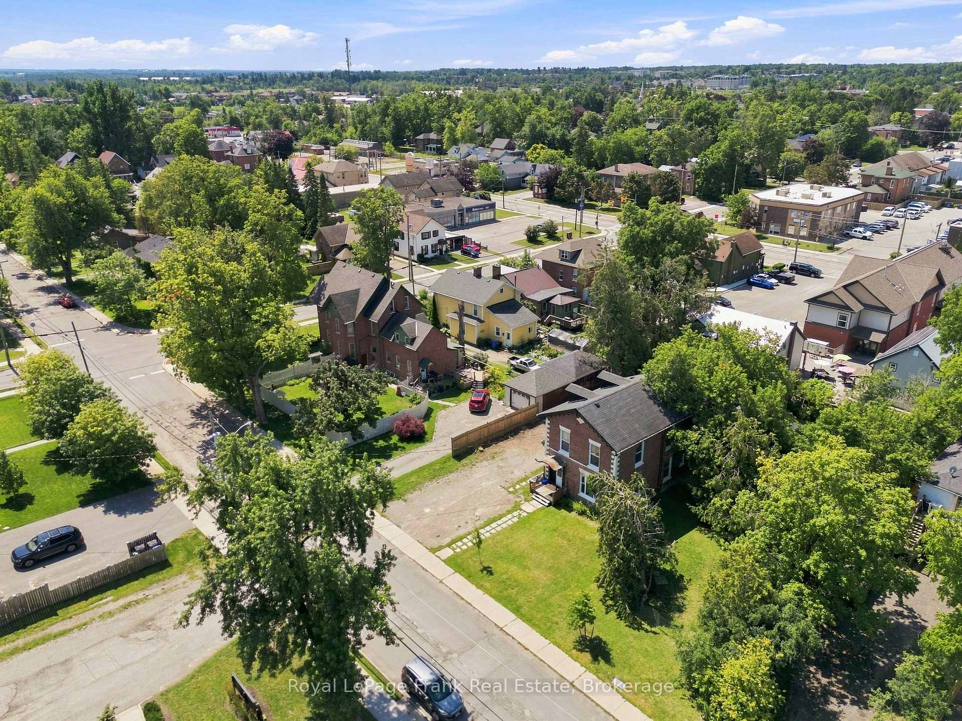 Photo 6 of 25 Mill Street, Kawartha Lakes, Lindsay — HOMEH