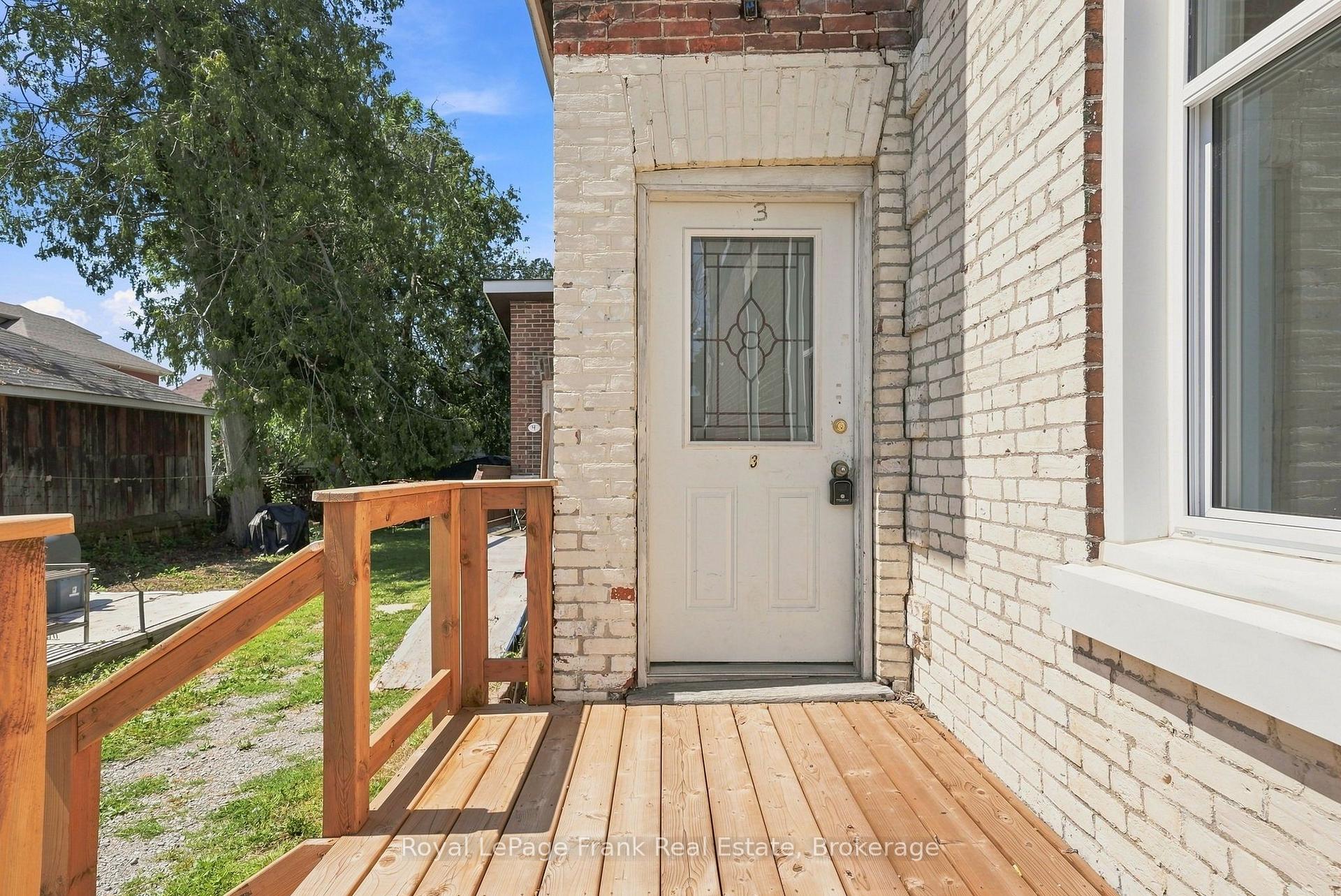 Photo 9 of 25 Mill Street, Kawartha Lakes, Lindsay — HOMEH