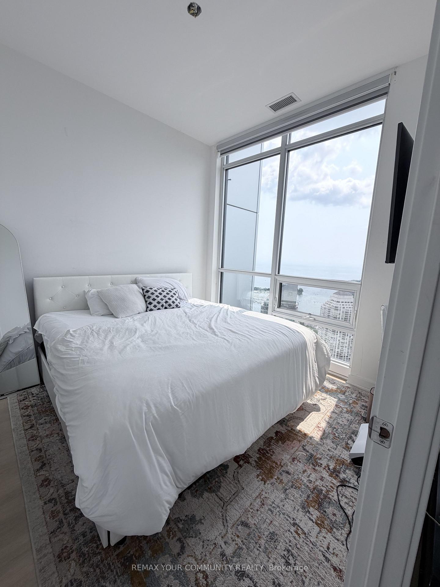 Photo 24 of Unit PH2, 2220 Lakeshore Boulevard, Etobicoke, Mimico — HOMEH