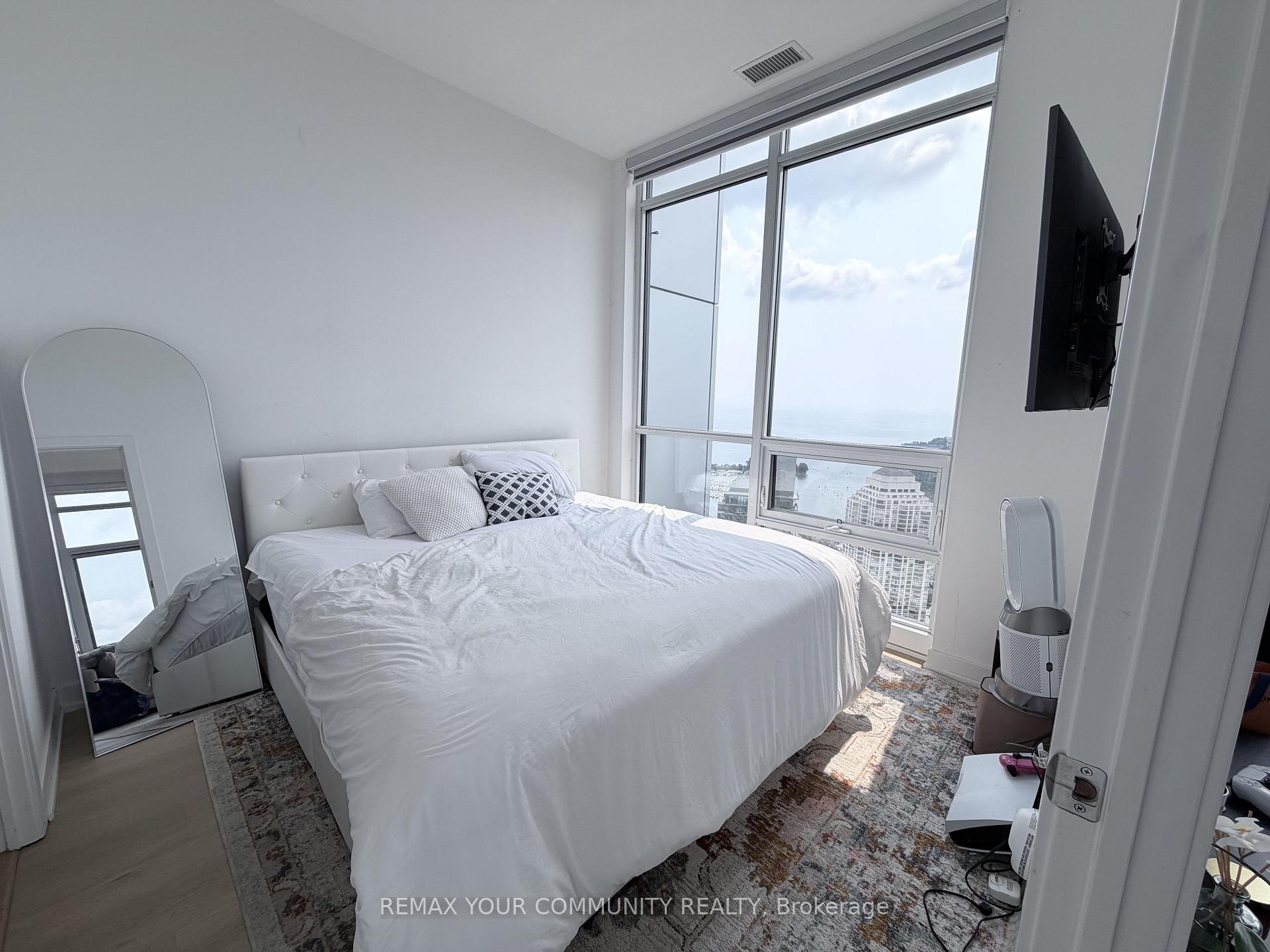 Photo 18 of Unit PH2, 2220 Lakeshore Boulevard, Etobicoke, Mimico — HOMEH