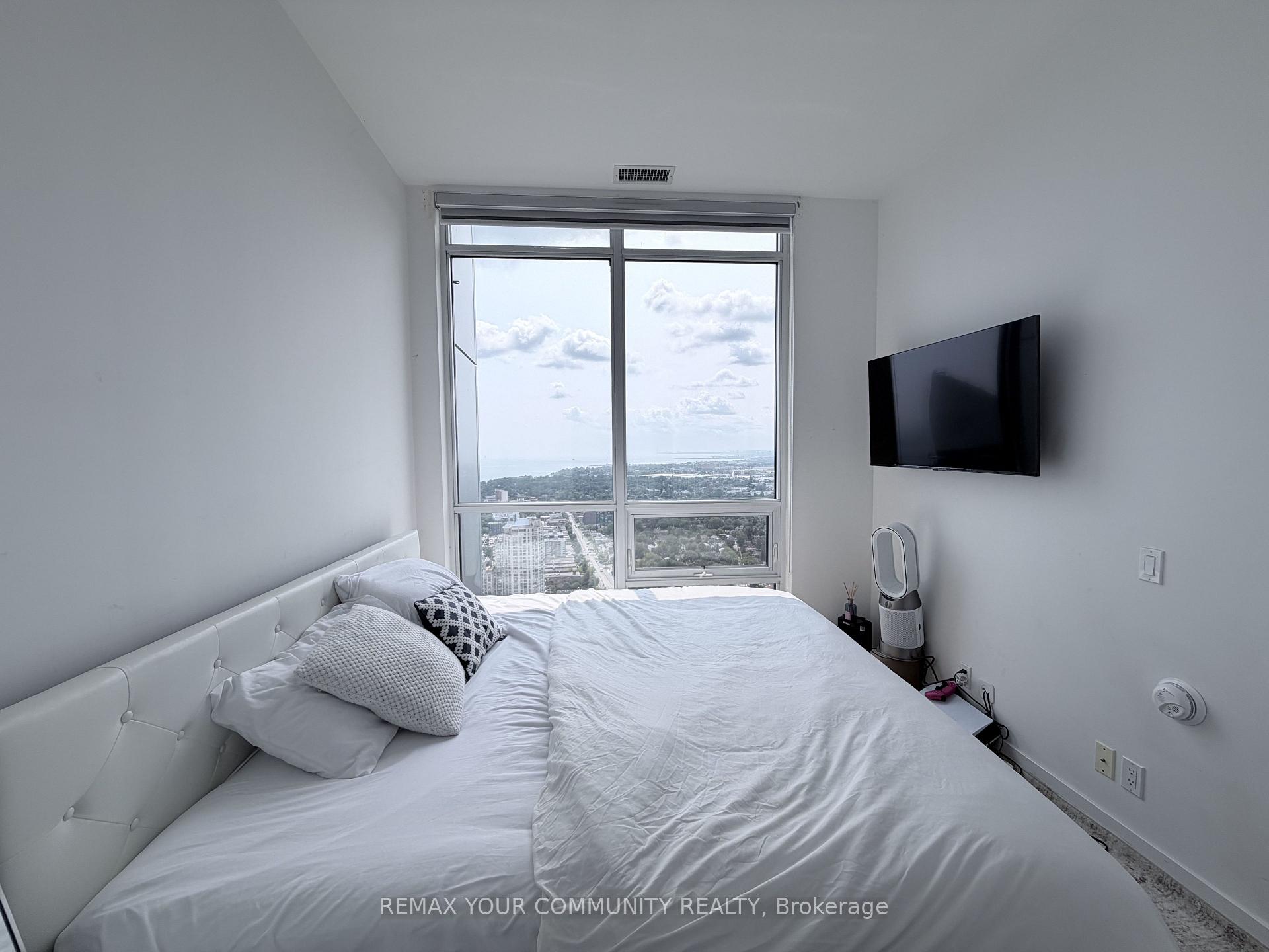 Photo 23 of Unit PH2, 2220 Lakeshore Boulevard, Etobicoke, Mimico — HOMEH