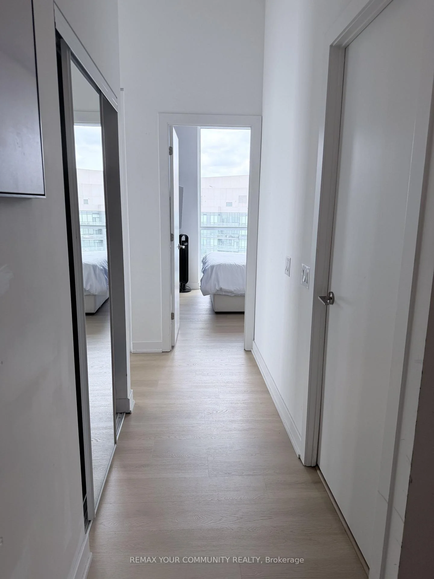 Photo 9 of Unit PH2, 2220 Lakeshore Boulevard, Etobicoke, Mimico — HOMEH