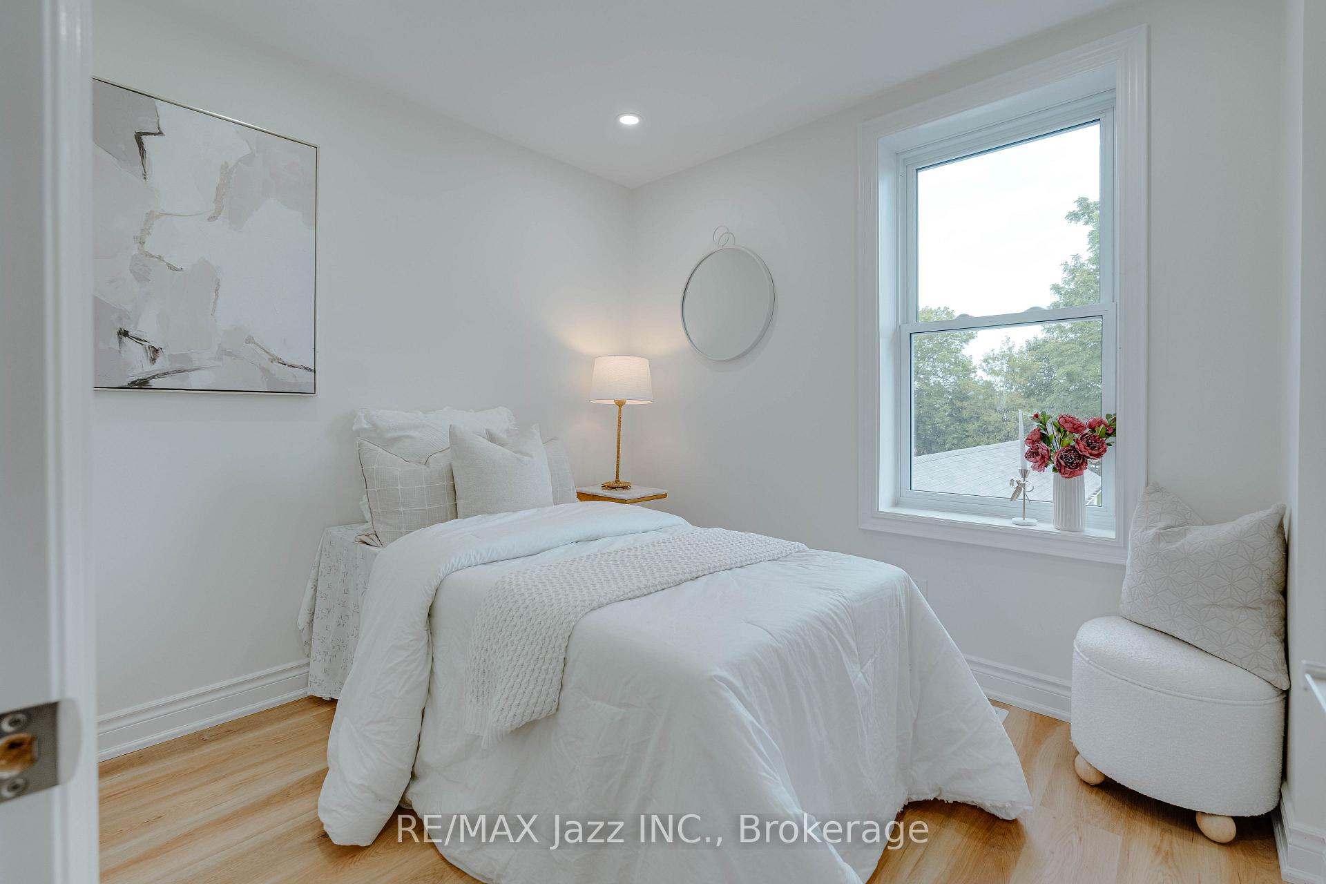 Photo 25 of 151 Burk Street, Oshawa, Vanier — HOMEH
