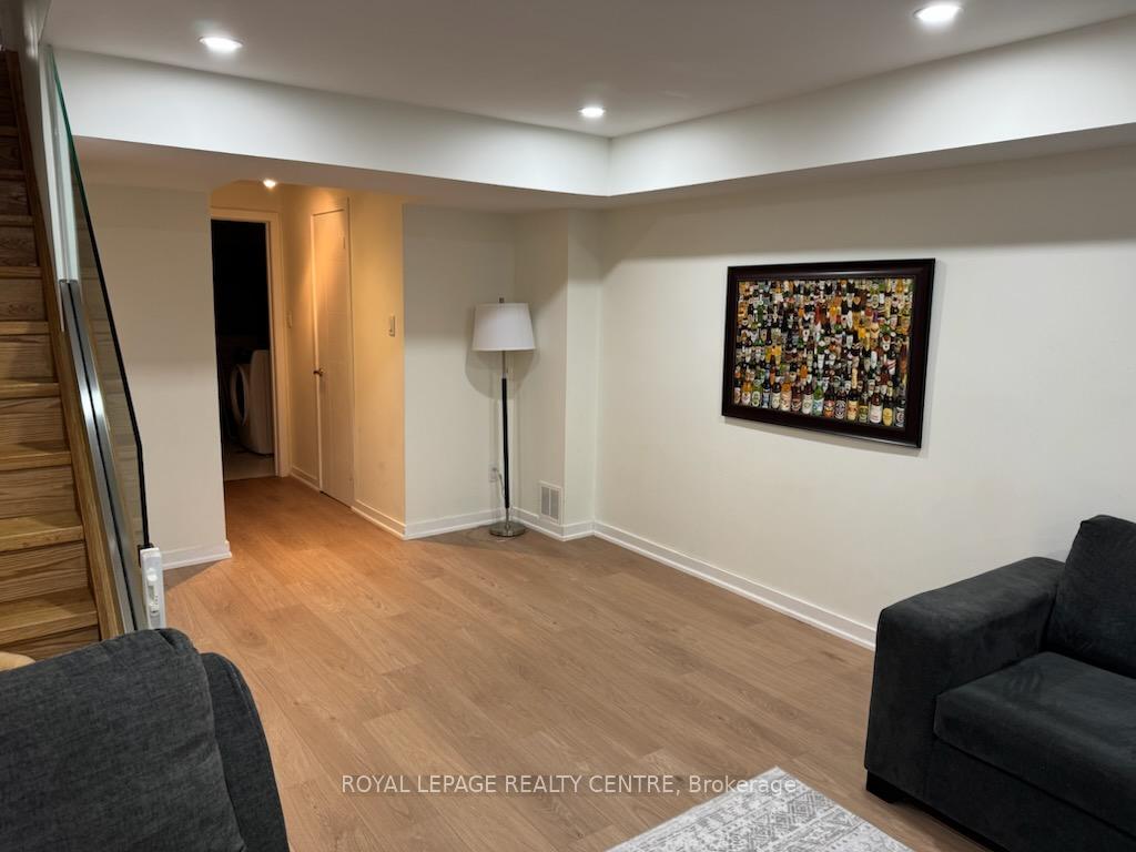 Photo 9 of 1221 Kos Boulevard, Mississauga, Lorne Park — HOMEH