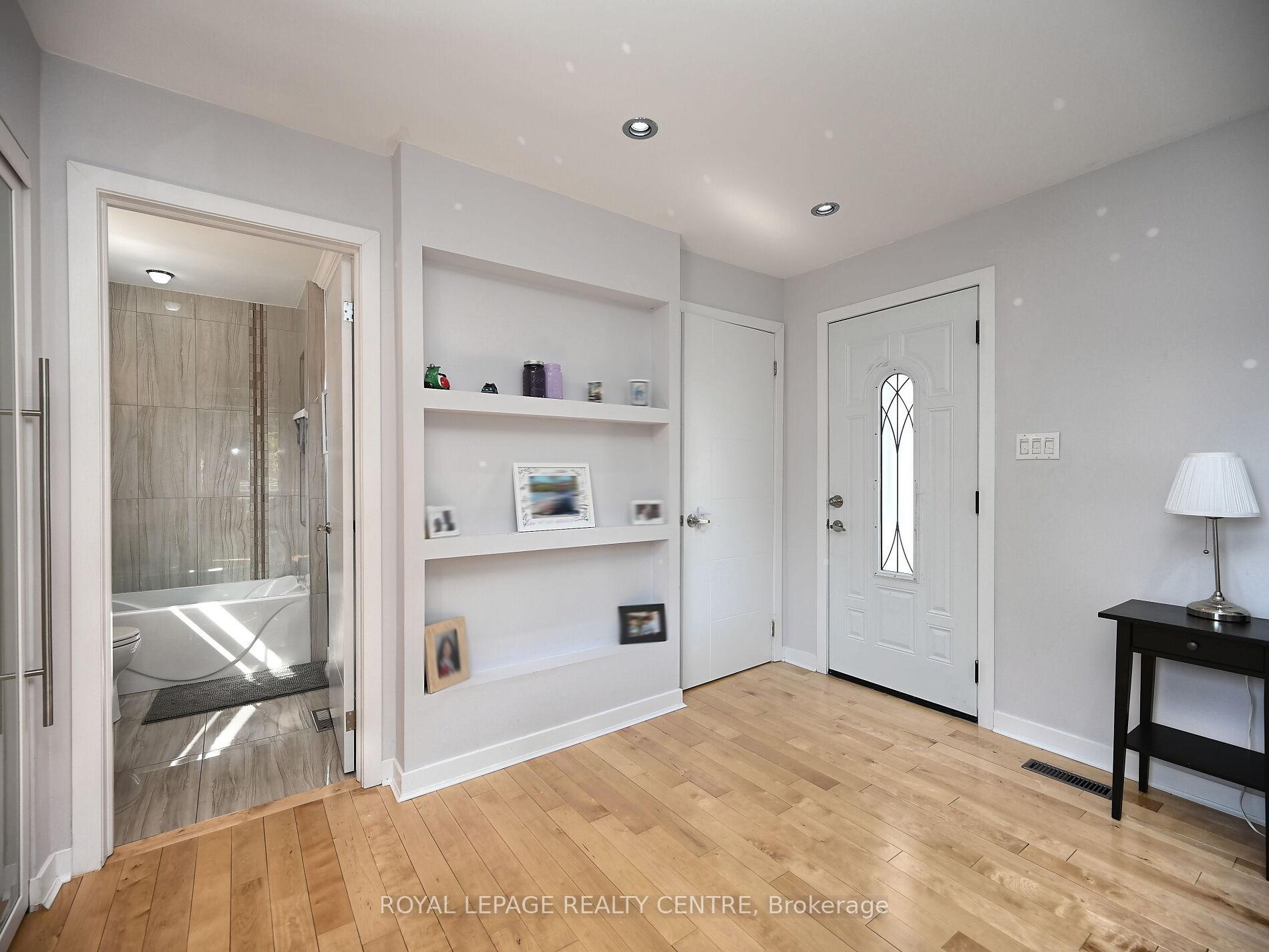 Photo 13 of 1221 Kos Boulevard, Mississauga, Lorne Park — HOMEH
