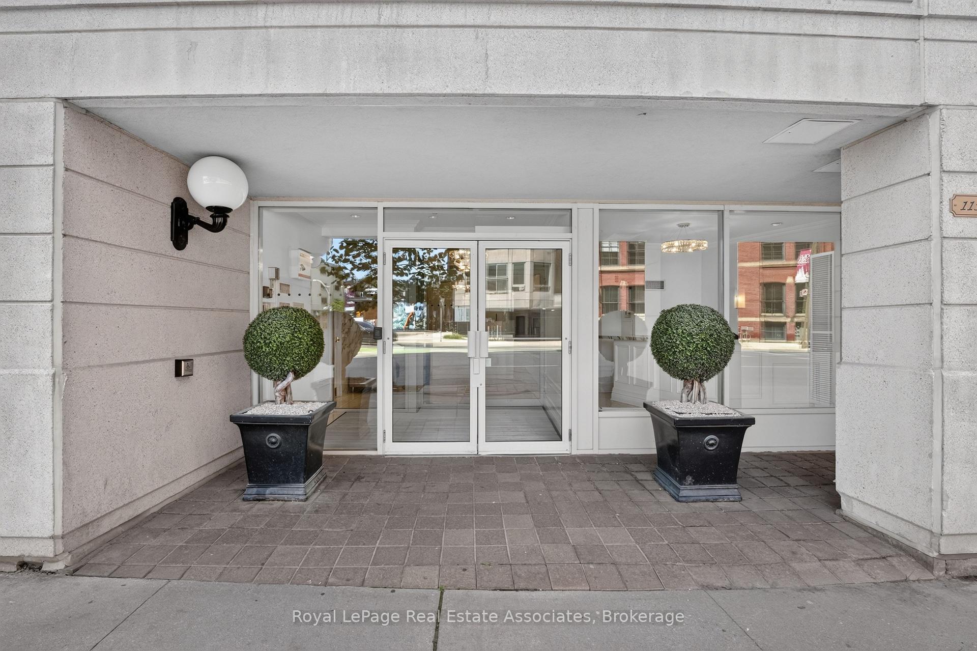 Photo 2 of Unit 1006, 115 Richmond Street E, Toronto, Church-Yonge Corridor — HOMEH