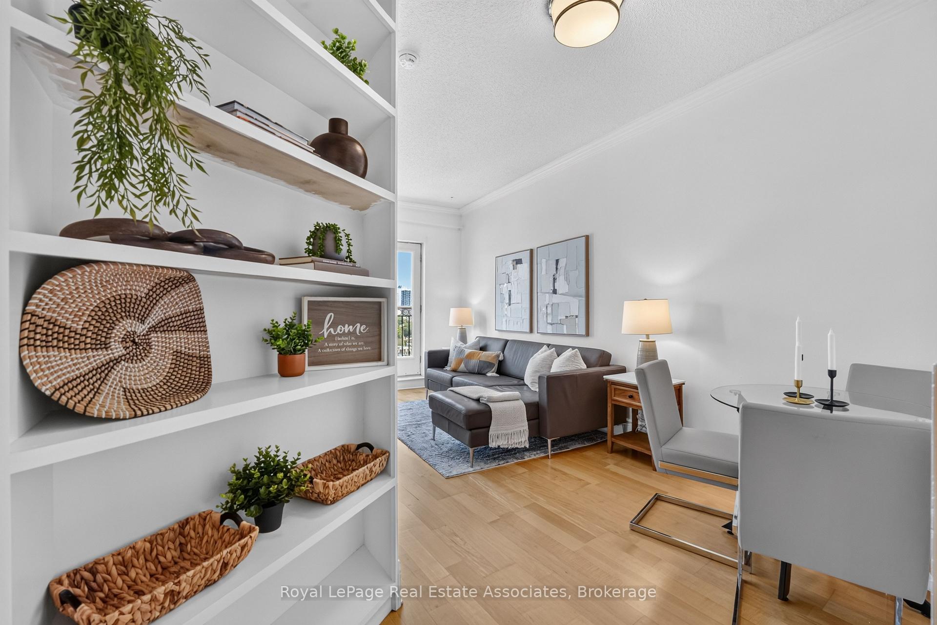 Photo 8 of Unit 1006, 115 Richmond Street E, Toronto, Church-Yonge Corridor — HOMEH