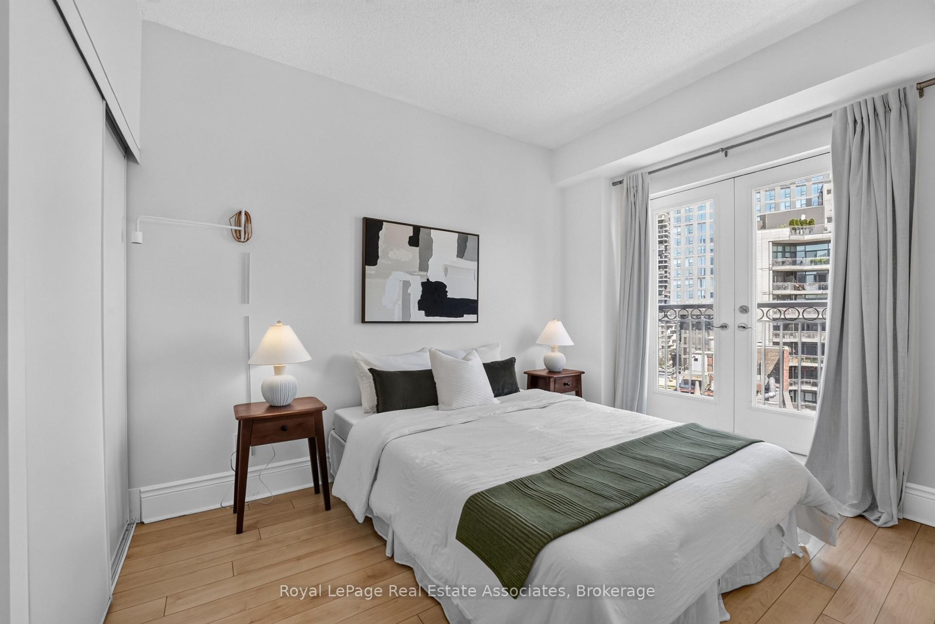 Photo 15 of Unit 1006, 115 Richmond Street E, Toronto, Church-Yonge Corridor — HOMEH