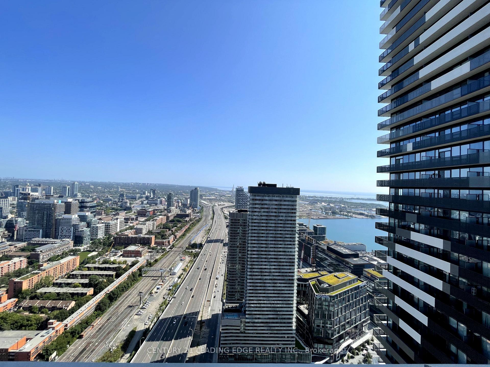 Photo 25 of Unit 5706, 55 Cooper Street, Toronto, Waterfront Communities — HOMEH