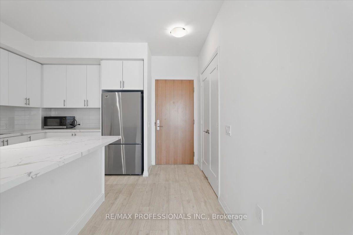 Photo 14 of Unit 321, 8960 Jane Street, Vaughan, Concord — HOMEH