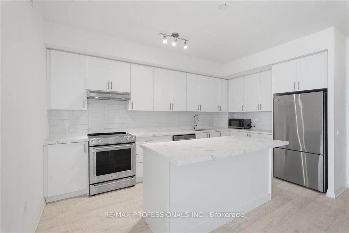 Photo 15 of Unit 321, 8960 Jane Street, Vaughan, Concord — HOMEH