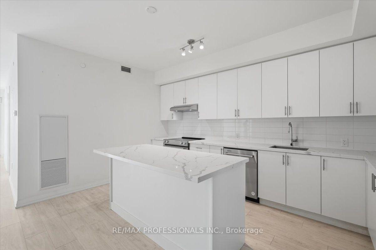Photo 19 of Unit 321, 8960 Jane Street, Vaughan, Concord — HOMEH