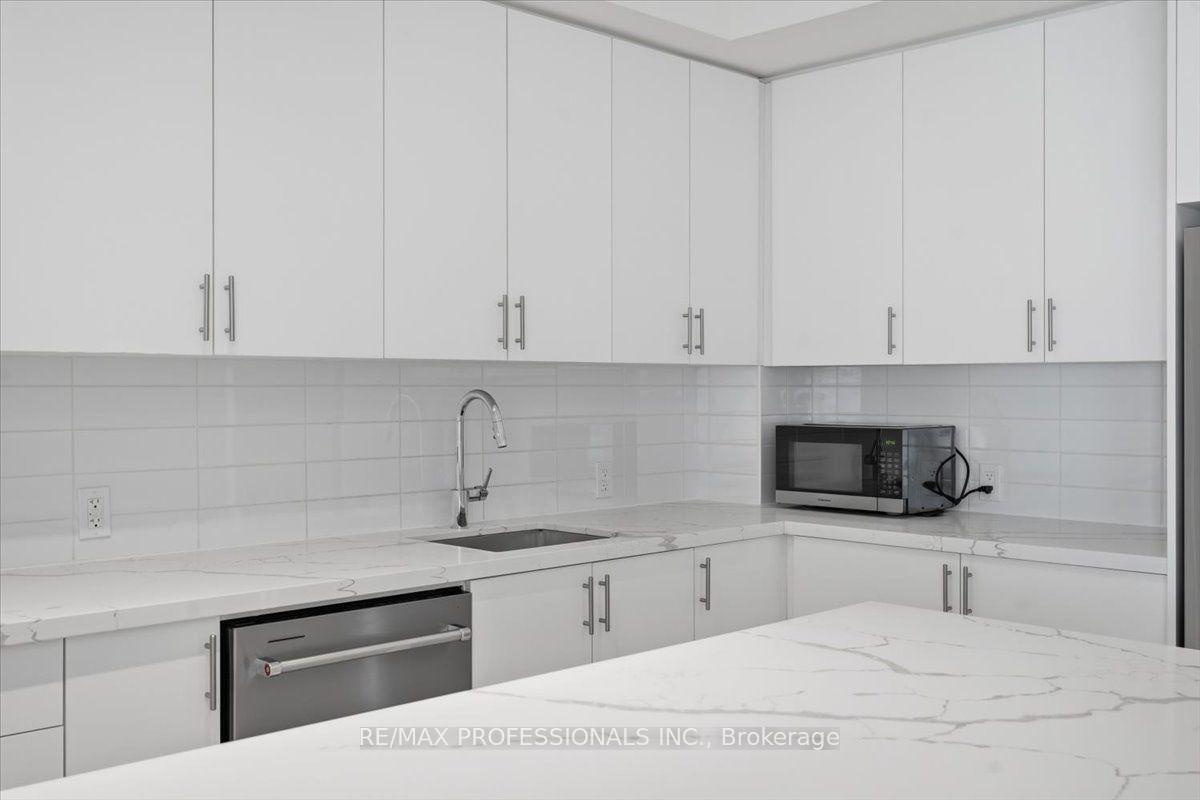 Photo 20 of Unit 321, 8960 Jane Street, Vaughan, Concord — HOMEH