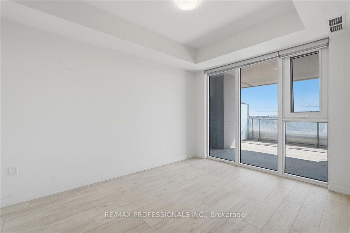 Photo 31 of Unit 321, 8960 Jane Street, Vaughan, Concord — HOMEH