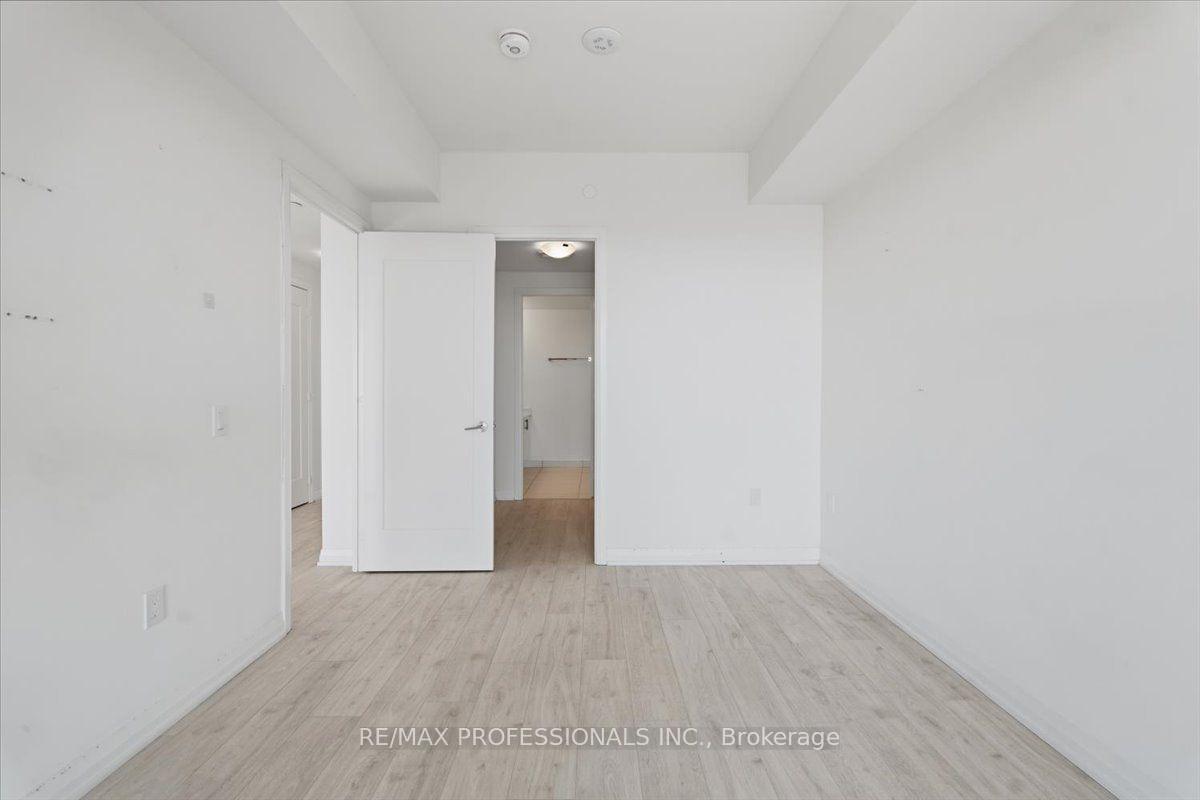 Photo 33 of Unit 321, 8960 Jane Street, Vaughan, Concord — HOMEH