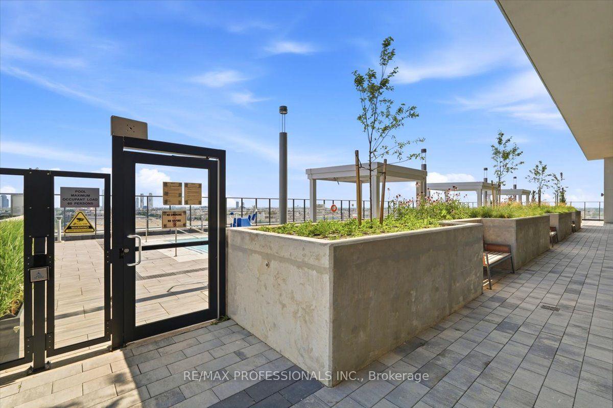 Photo 49 of Unit 321, 8960 Jane Street, Vaughan, Concord — HOMEH