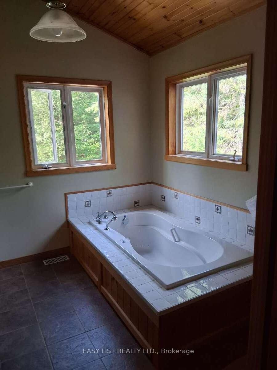Photo 31 of 175 Old Man's Lake Lane, Magnetawan, Spence — HOMEH