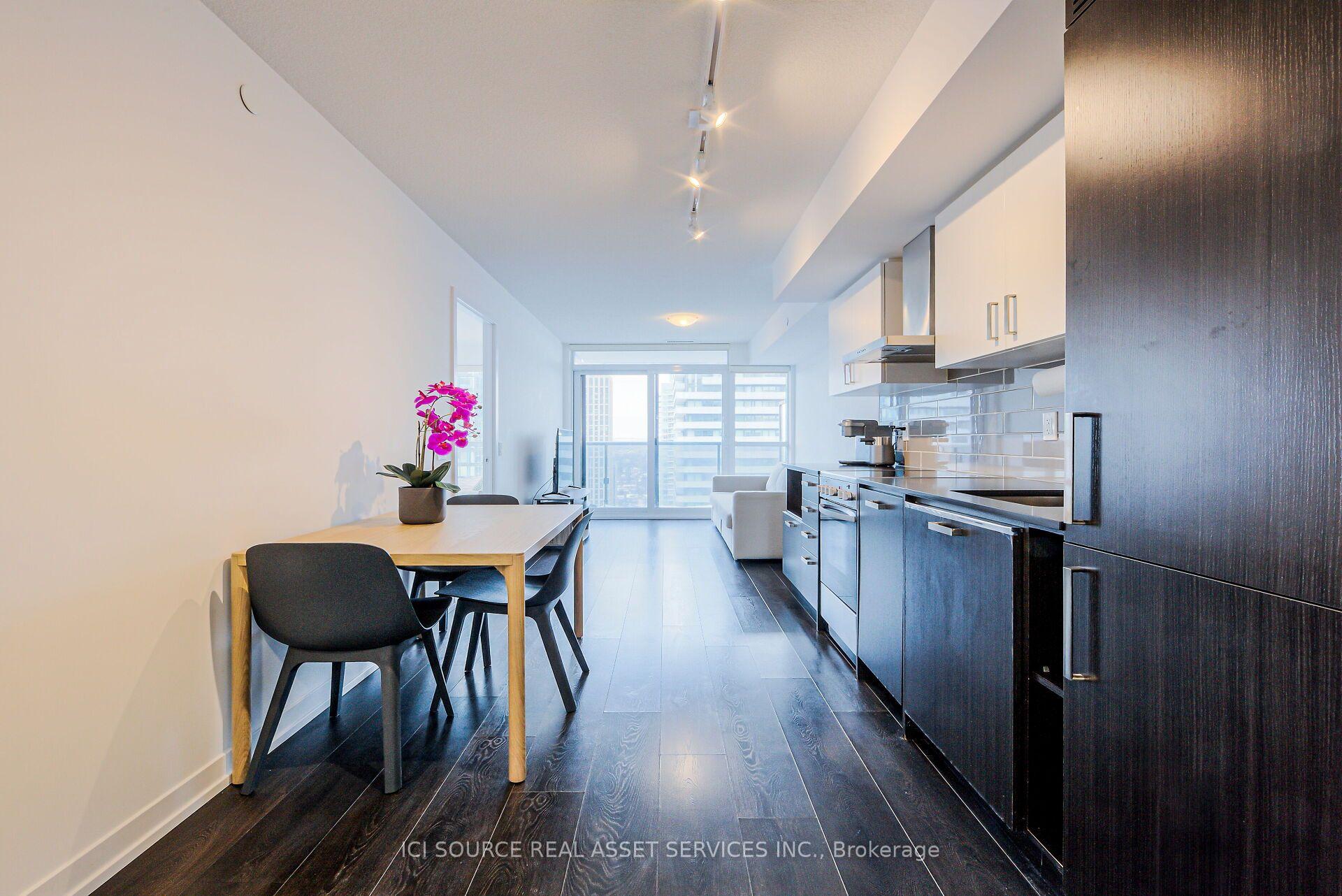 Photo 1 of Unit 3005, 125 Redpath Avenue, Toronto, Mount Pleasant West — HOMEH