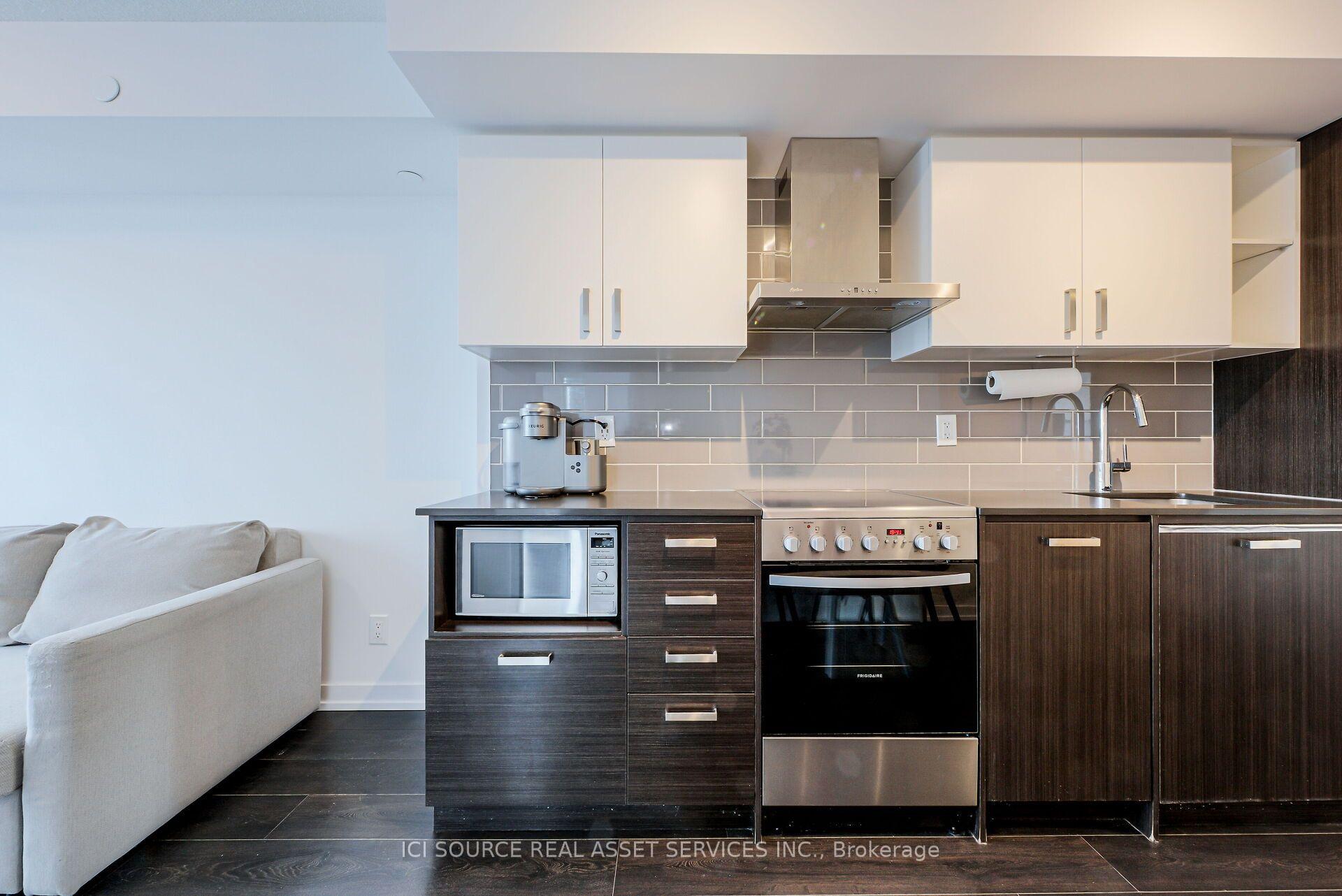 Photo 5 of Unit 3005, 125 Redpath Avenue, Toronto, Mount Pleasant West — HOMEH
