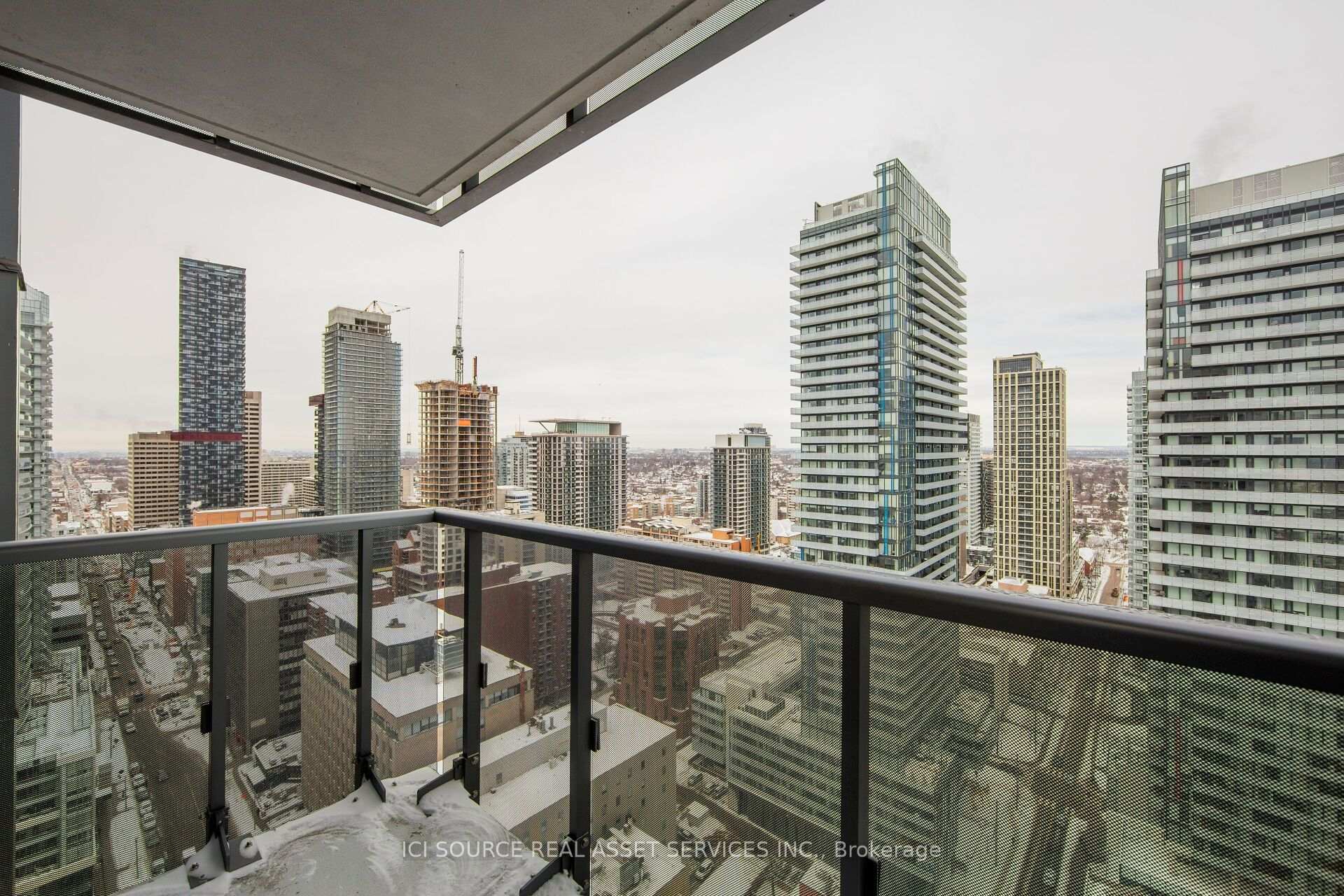 Photo 8 of Unit 3005, 125 Redpath Avenue, Toronto, Mount Pleasant West — HOMEH