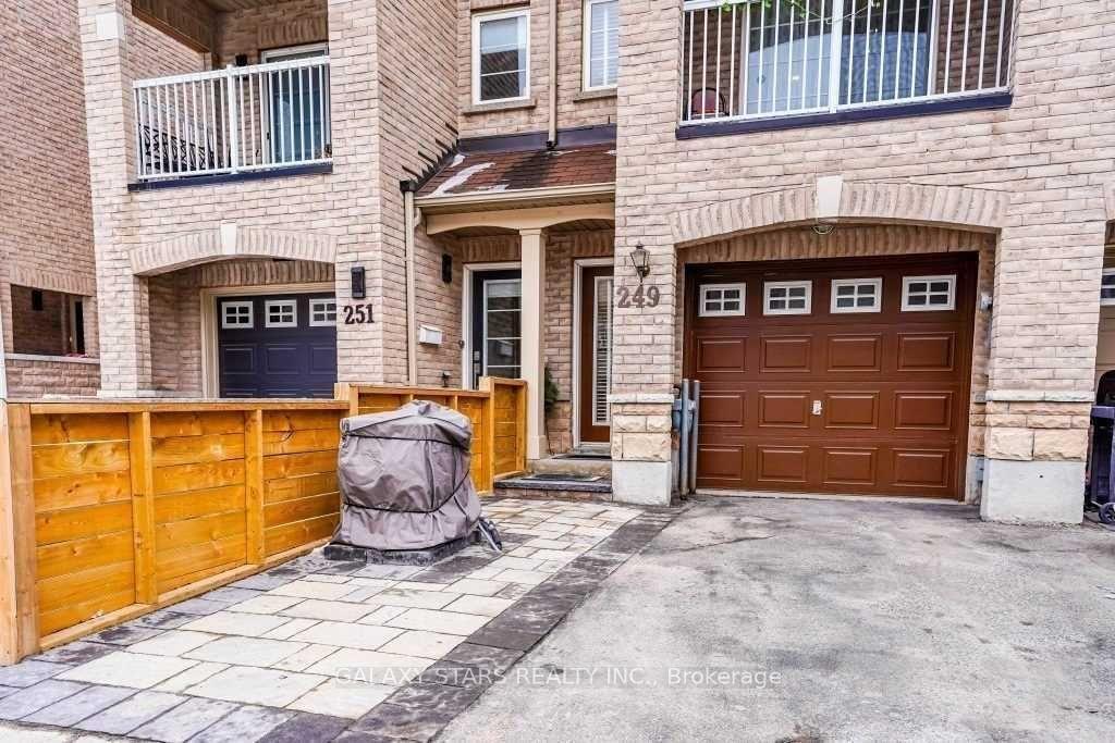 Photo 3 of 249 Monarch Avenue, Ajax, South West — HOMEH