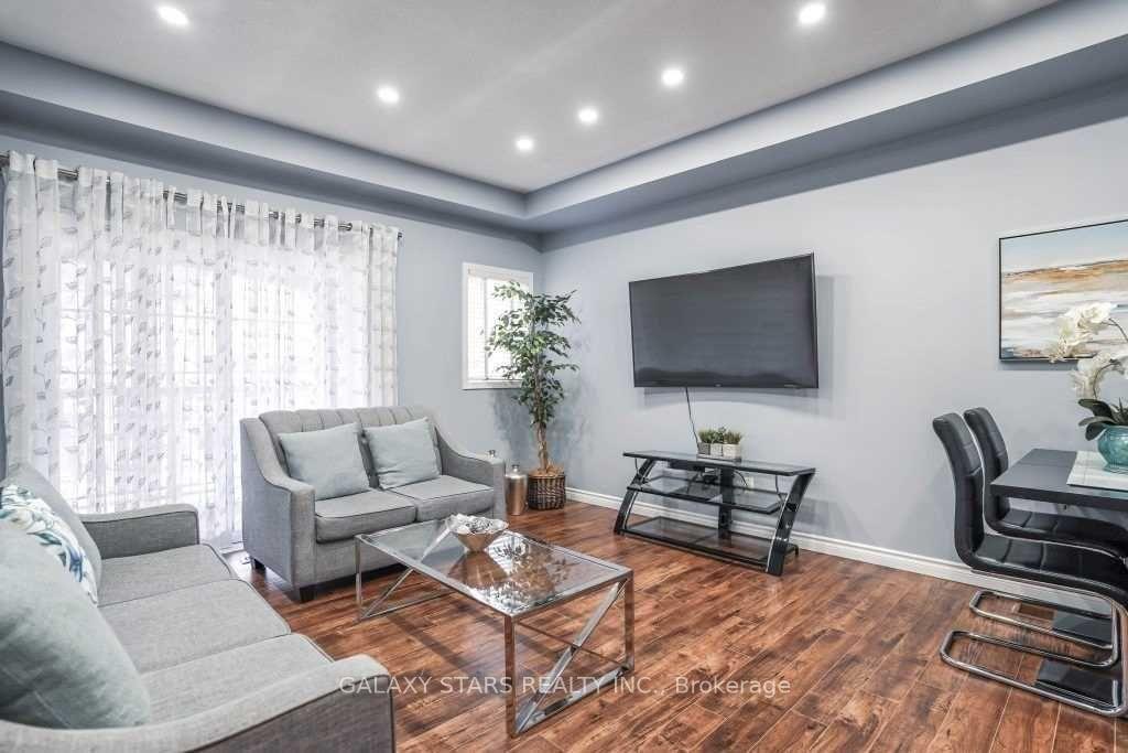 Photo 6 of 249 Monarch Avenue, Ajax, South West — HOMEH