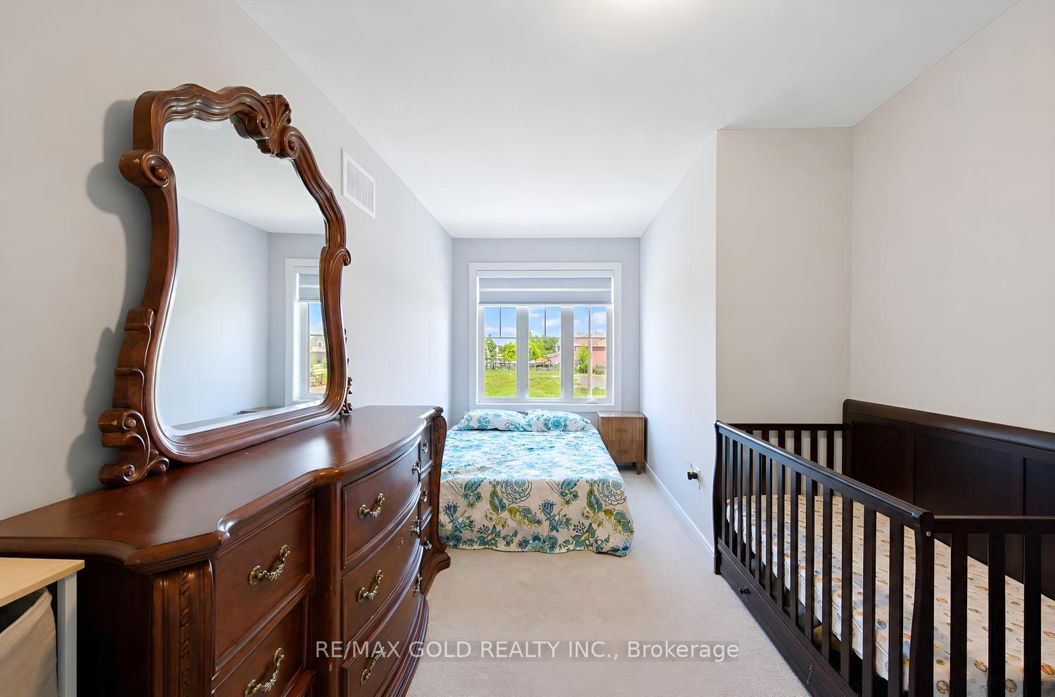 Photo 35 of 4 Kiernan Crescent N, New Tecumseth, Alliston — HOMEH