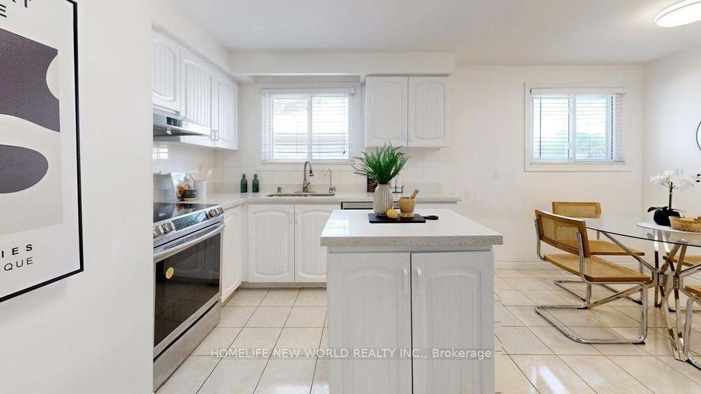 Photo 7 of Unit main Floor, 93 Clark Avenue, Markham, Thornhill — HOMEH
