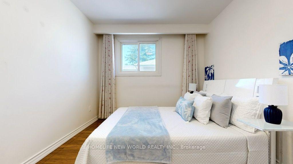 Photo 13 of Unit main Floor, 93 Clark Avenue, Markham, Thornhill — HOMEH
