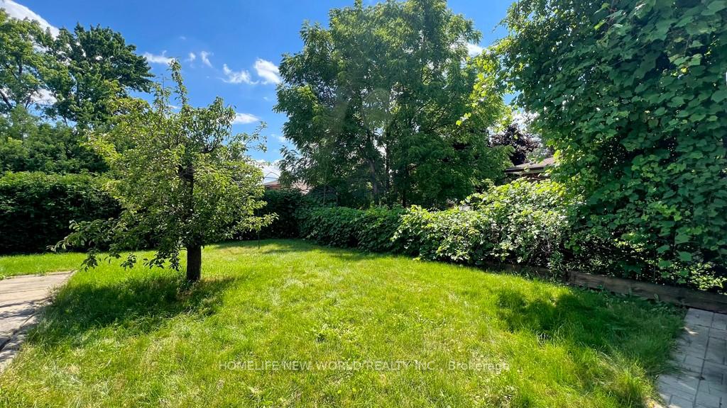 Photo 24 of Unit main Floor, 93 Clark Avenue, Markham, Thornhill — HOMEH