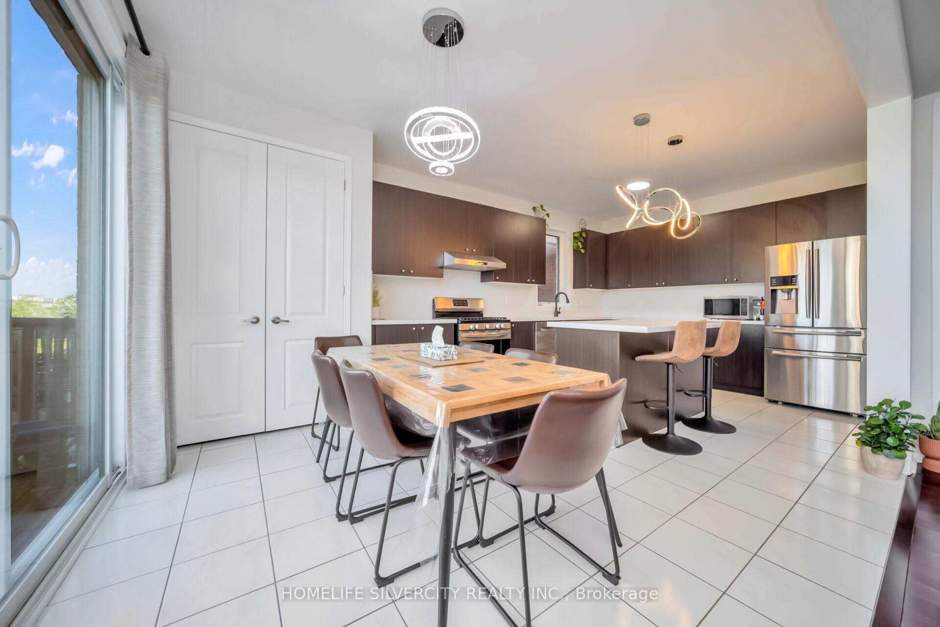 Photo 13 of 60 Tysonville Circle, Brampton, Northwest Brampton — HOMEH