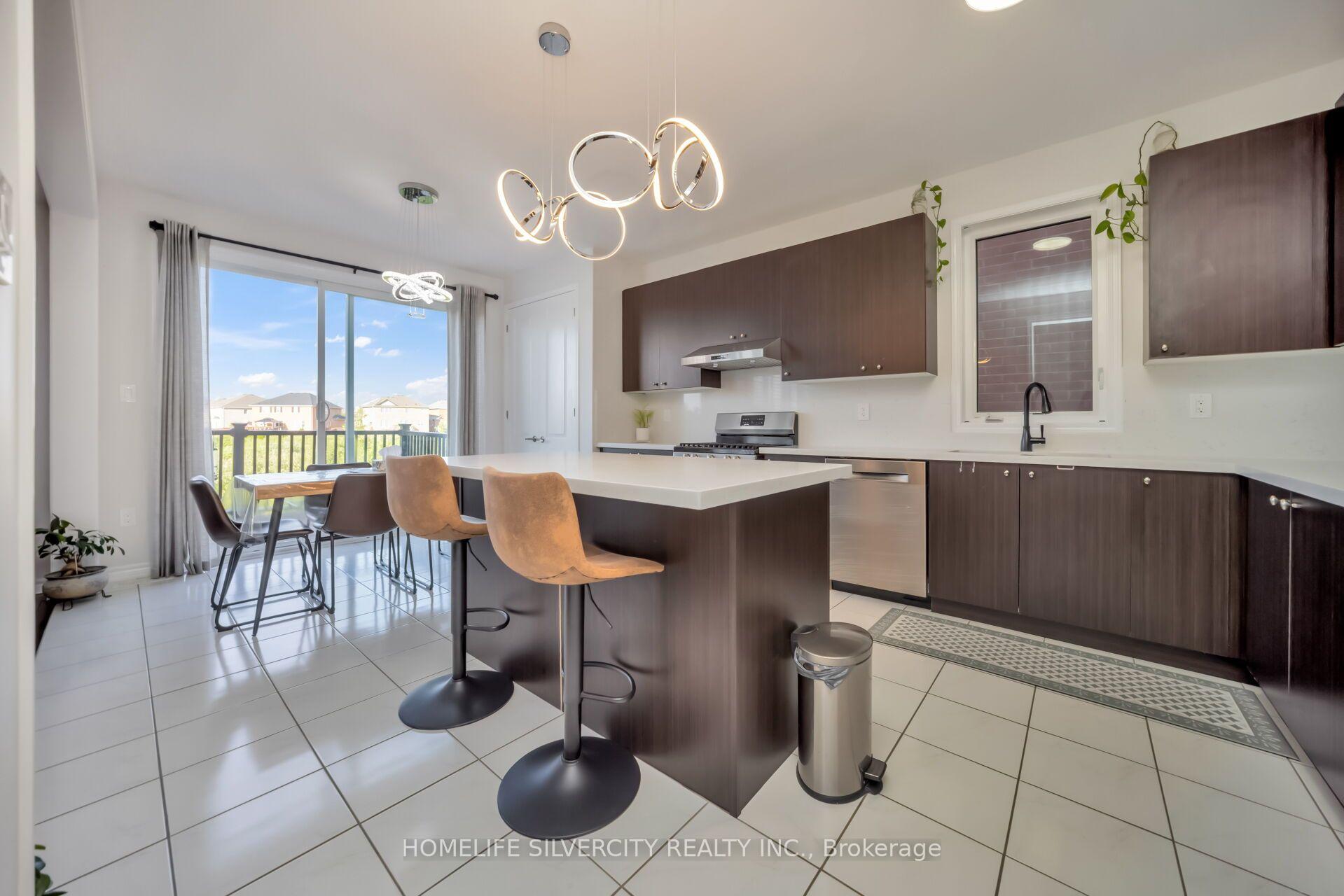 Photo 16 of 60 Tysonville Circle, Brampton, Northwest Brampton — HOMEH