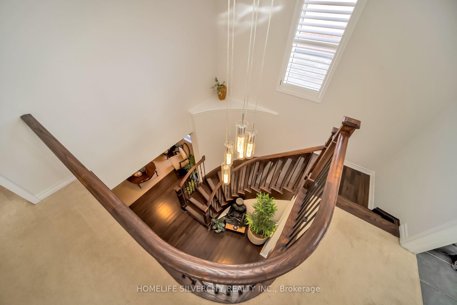 Photo 20 of 60 Tysonville Circle, Brampton, Northwest Brampton — HOMEH