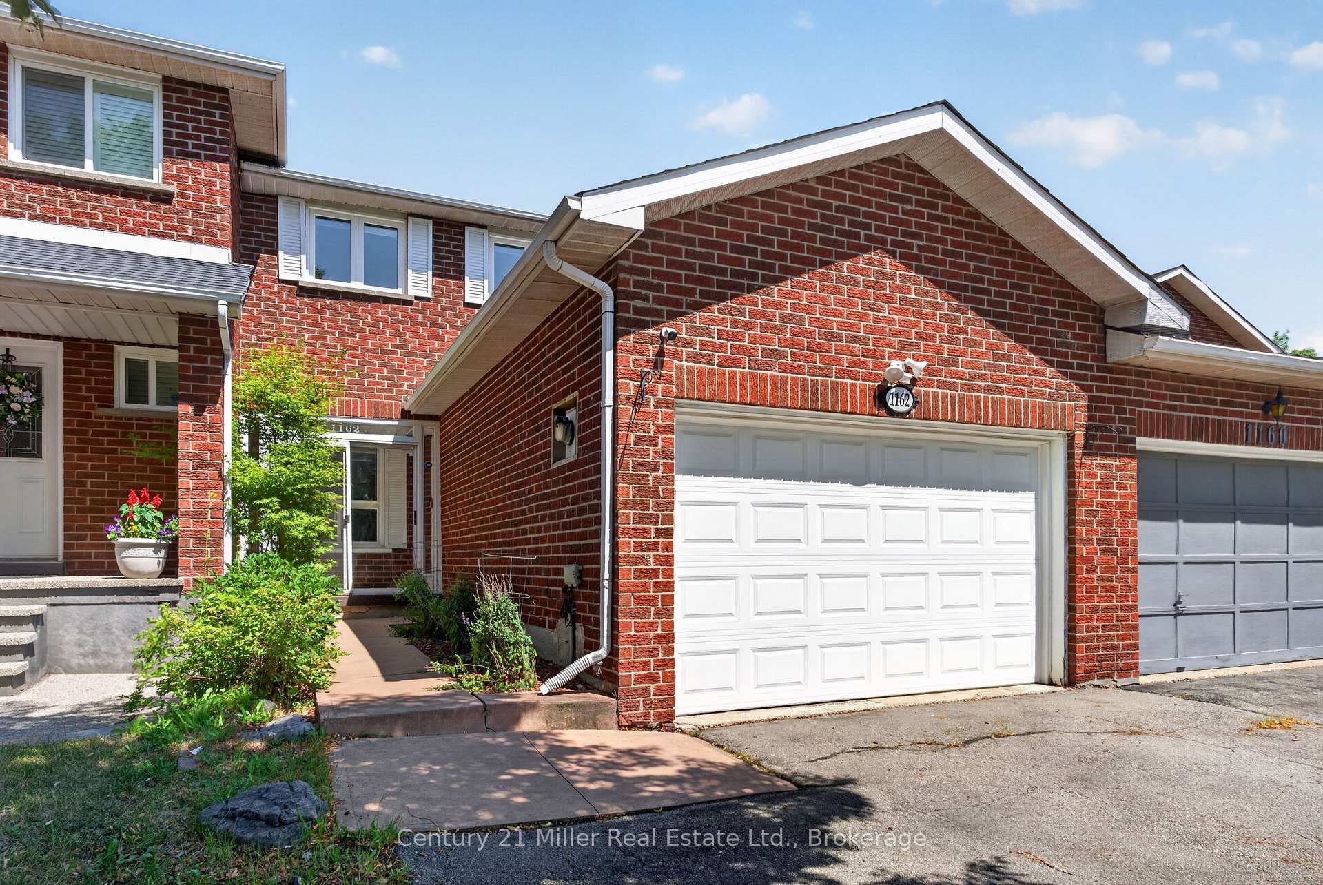 Photo 1 of 1162 Avondale Drive, Oakville, Wedgewood Creek — HOMEH