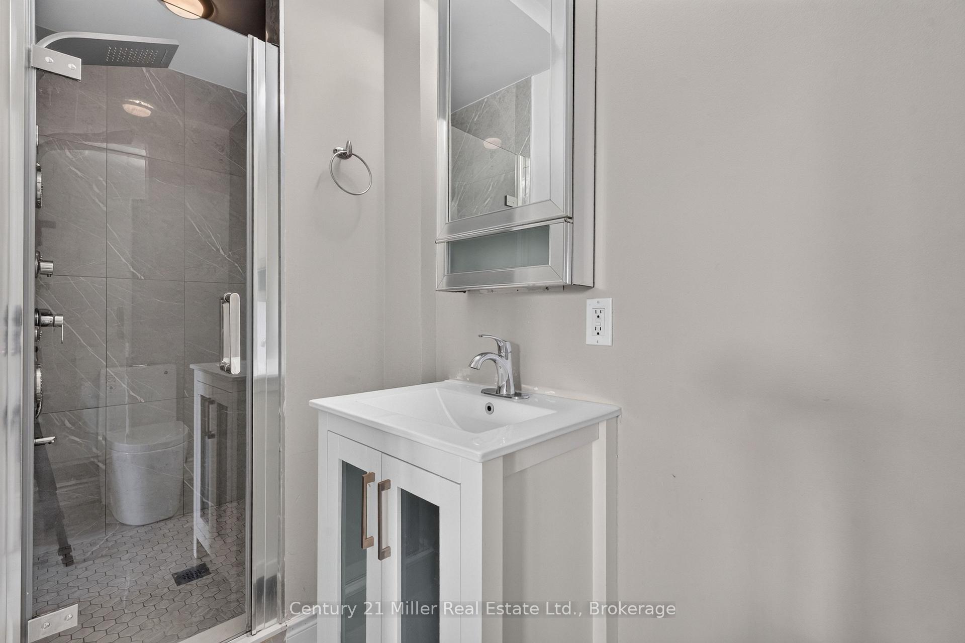 Photo 21 of 1162 Avondale Drive, Oakville, Wedgewood Creek — HOMEH