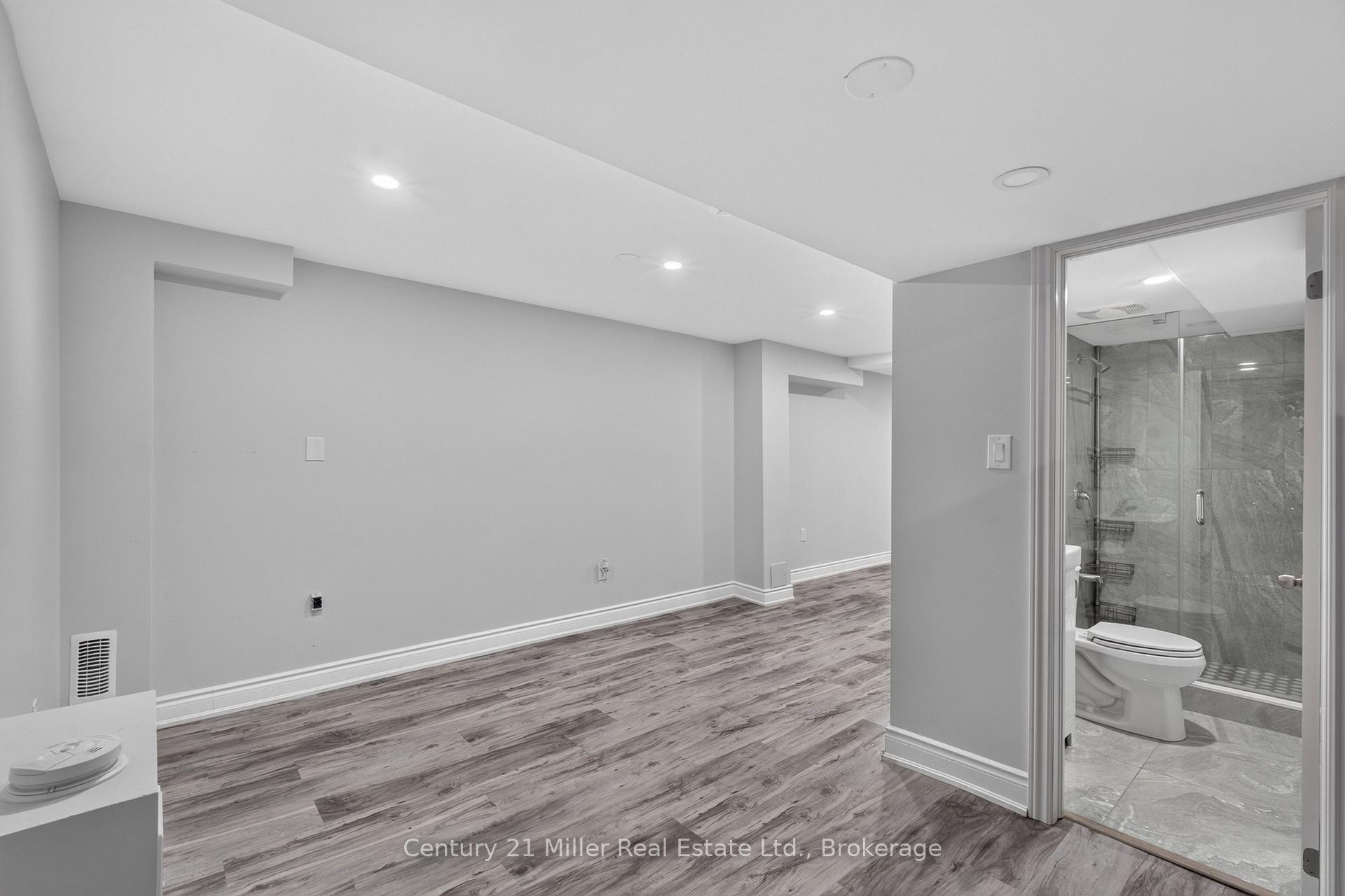 Photo 25 of 1162 Avondale Drive, Oakville, Wedgewood Creek — HOMEH