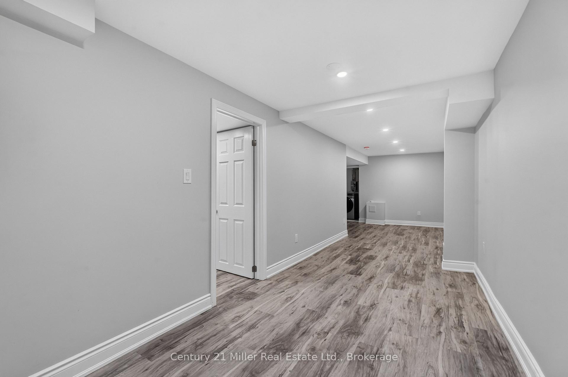 Photo 31 of 1162 Avondale Drive, Oakville, Wedgewood Creek — HOMEH