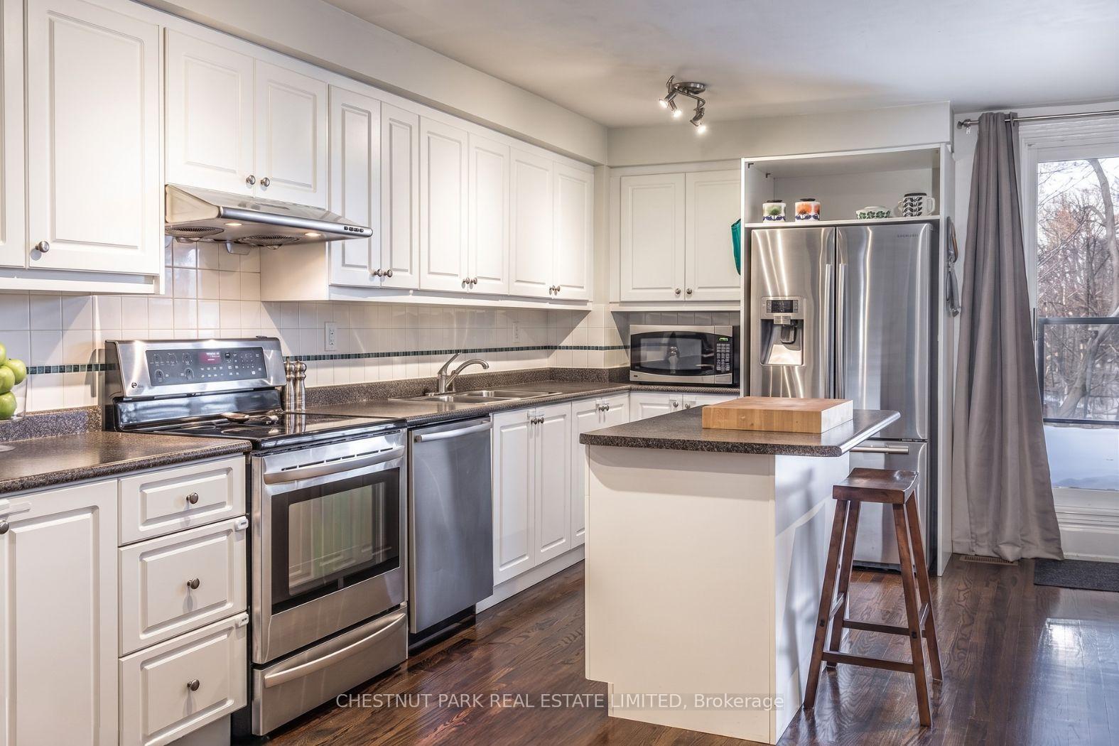 Photo 2 of Unit Upper, 340 Keewatin Avenue, Toronto, Mount Pleasant East — HOMEH