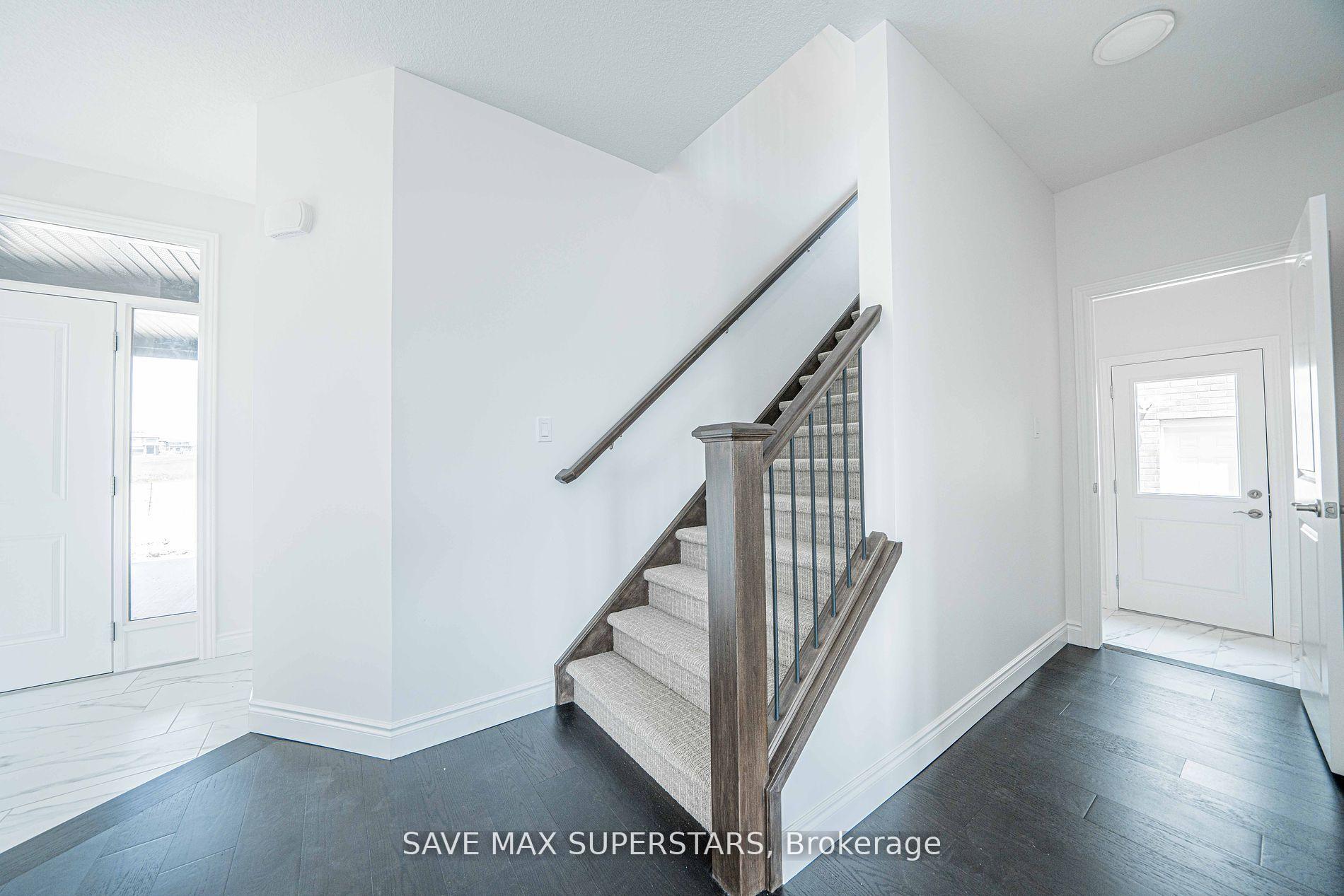 Photo 5 of Unit Upper, 201 Roy Mcdonald Drive, London, South W — HOMEH