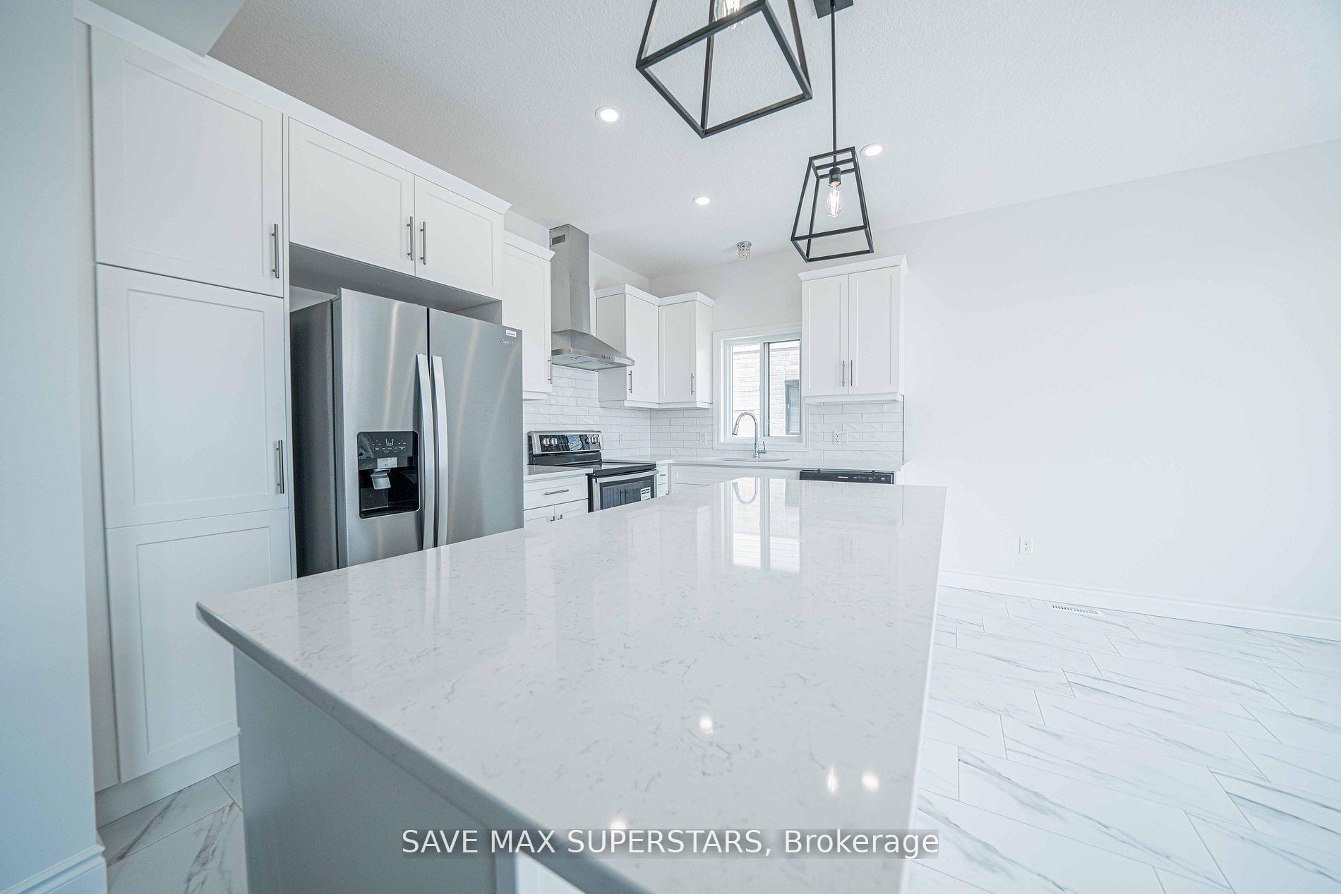 Photo 11 of Unit Upper, 201 Roy Mcdonald Drive, London, South W — HOMEH