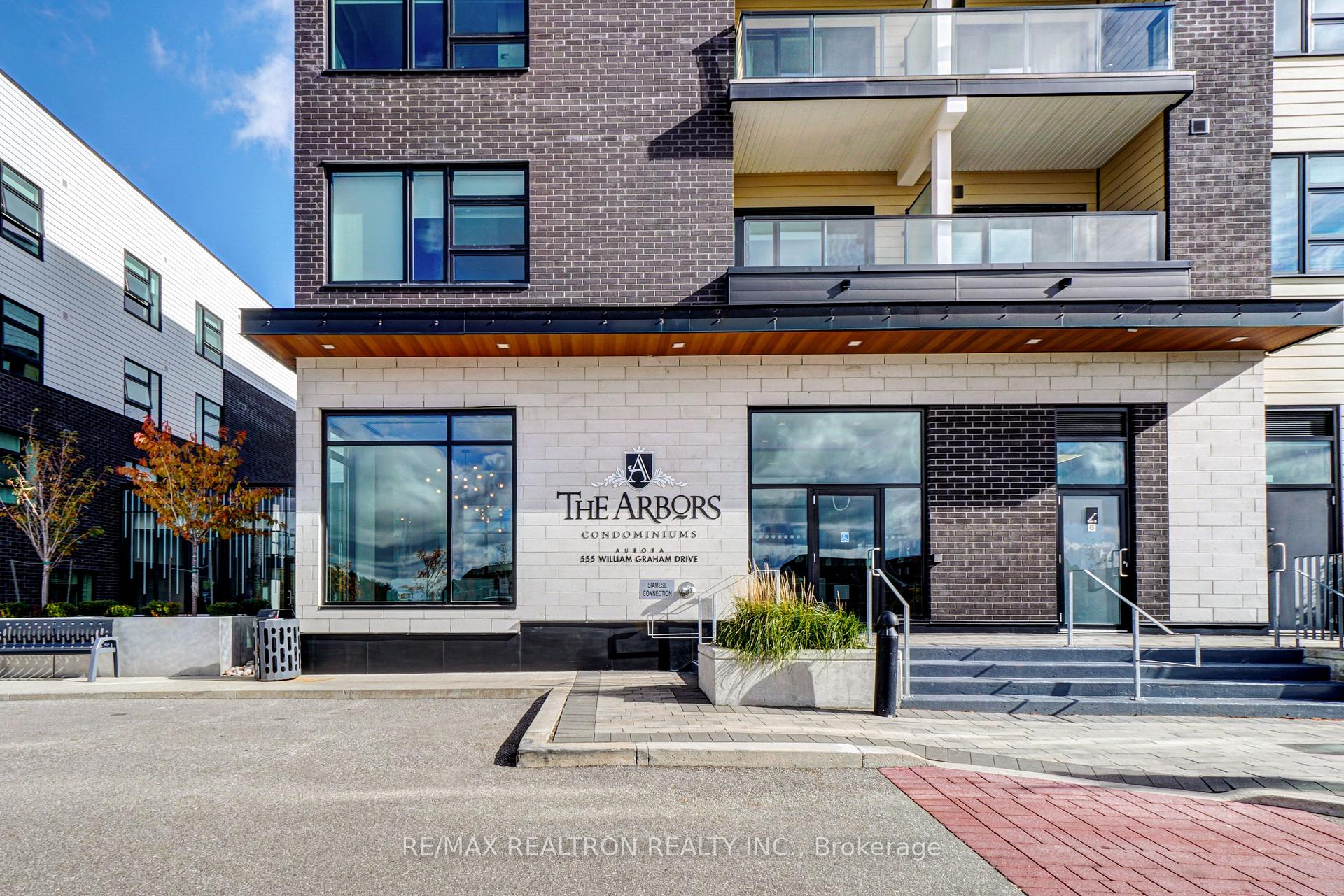 Photo 3 of Unit 331, 555 William Graham Drive, Aurora, Rural Aurora — HOMEH