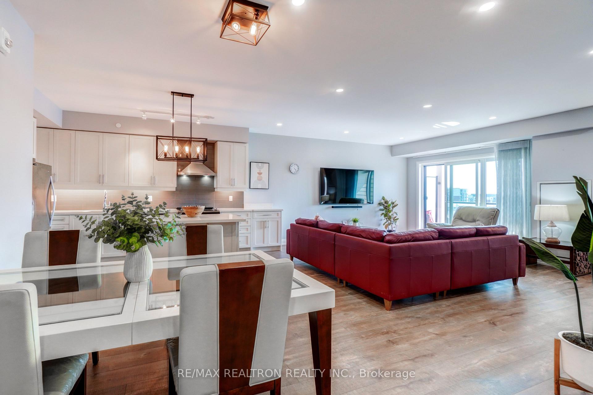 Photo 15 of Unit 331, 555 William Graham Drive, Aurora, Rural Aurora — HOMEH