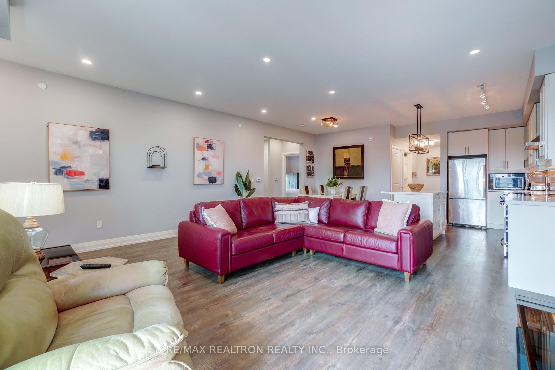 Photo 18 of Unit 331, 555 William Graham Drive, Aurora, Rural Aurora — HOMEH
