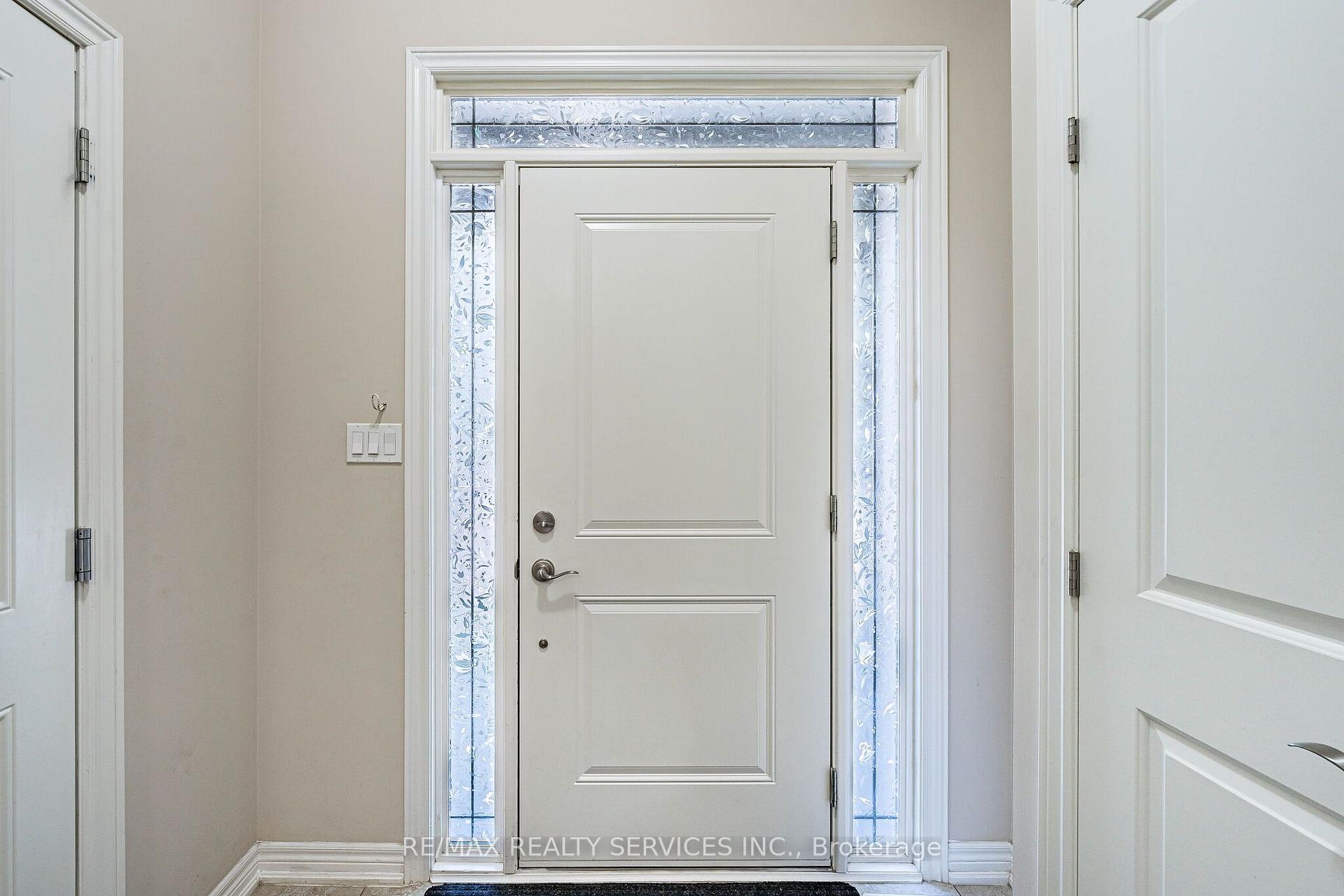 Photo 7 of 43 Sonoma Valley Crescent, Hamilton, Mewburn — HOMEH