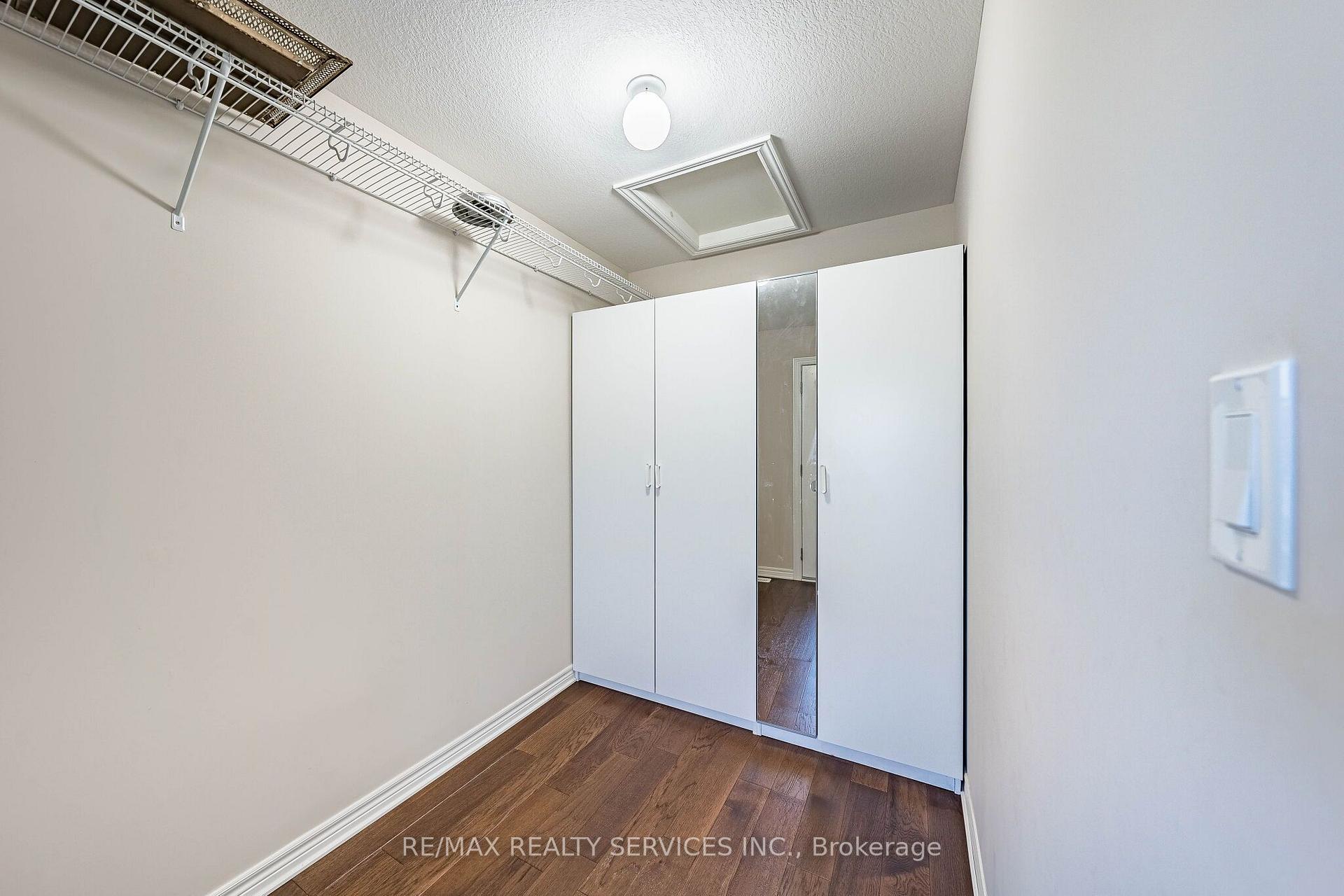 Photo 27 of 43 Sonoma Valley Crescent, Hamilton, Mewburn — HOMEH