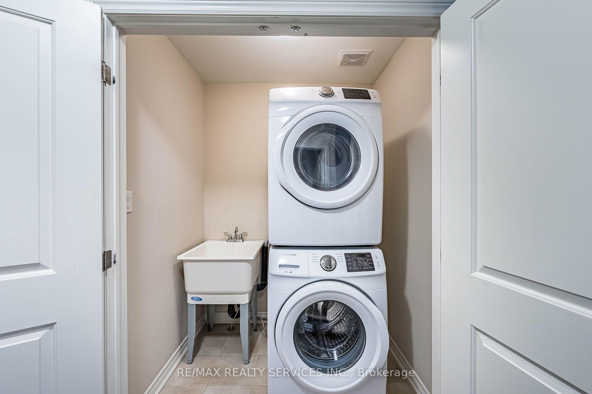 Photo 40 of 43 Sonoma Valley Crescent, Hamilton, Mewburn — HOMEH